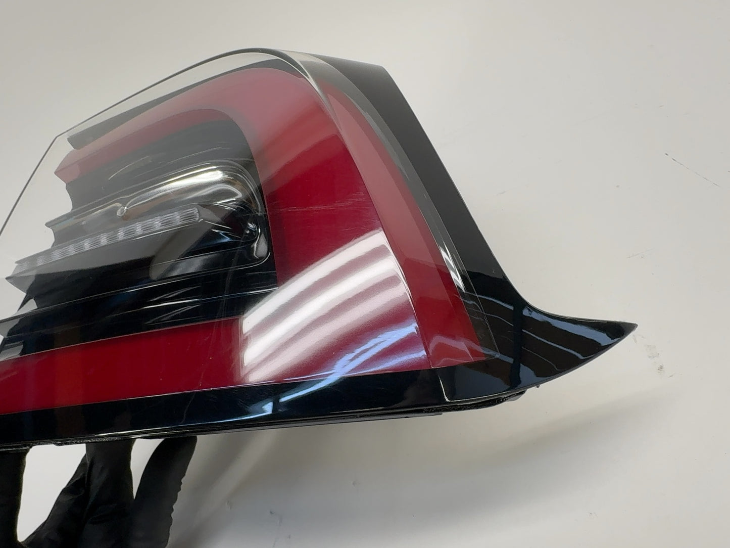 2018-2021 Tesla Model 3 Tail Lamp Rear Bodyside Right 1077398-00-F