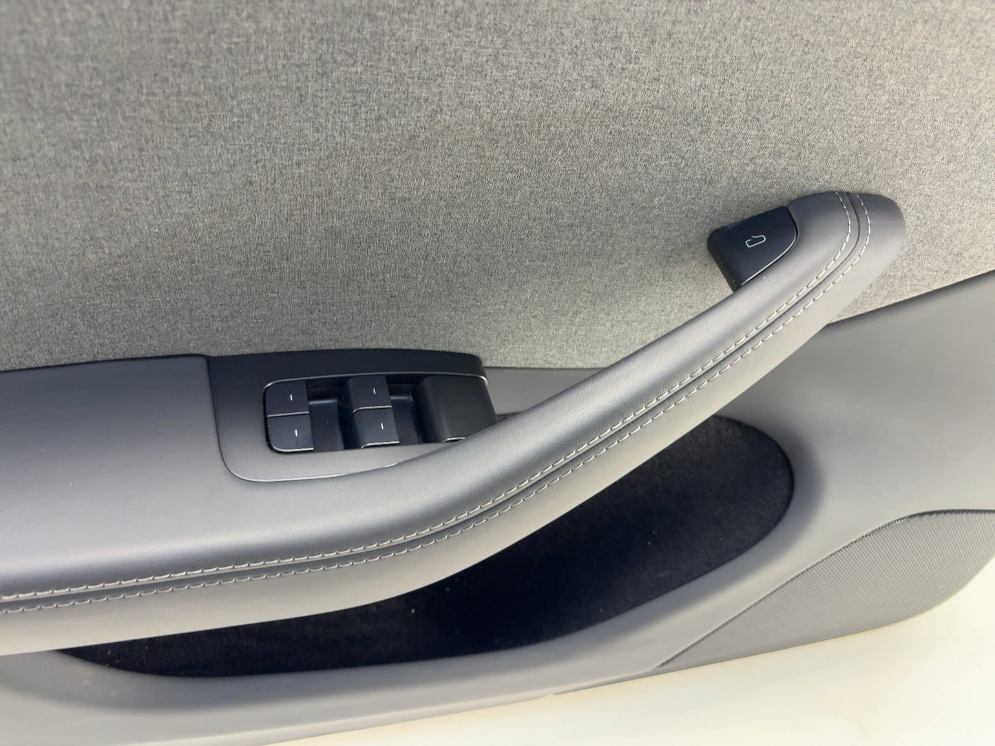 2024-2025 Tesla Model 3 Highland Front Left Door Panel 1776730-20-D