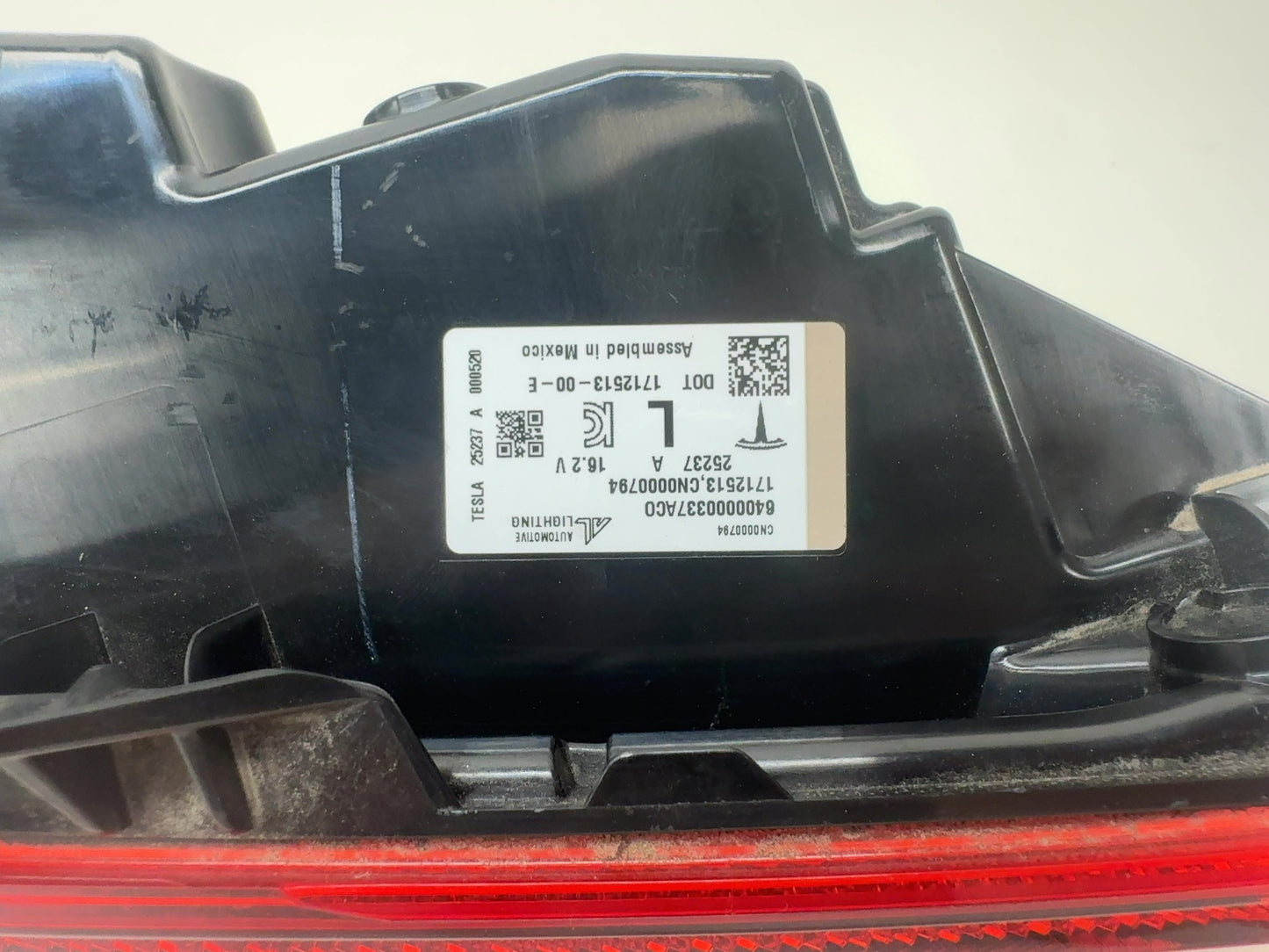 2025-2026 Tesla Model 3 Highland Rear Bumper Left Light 1712513-00-E