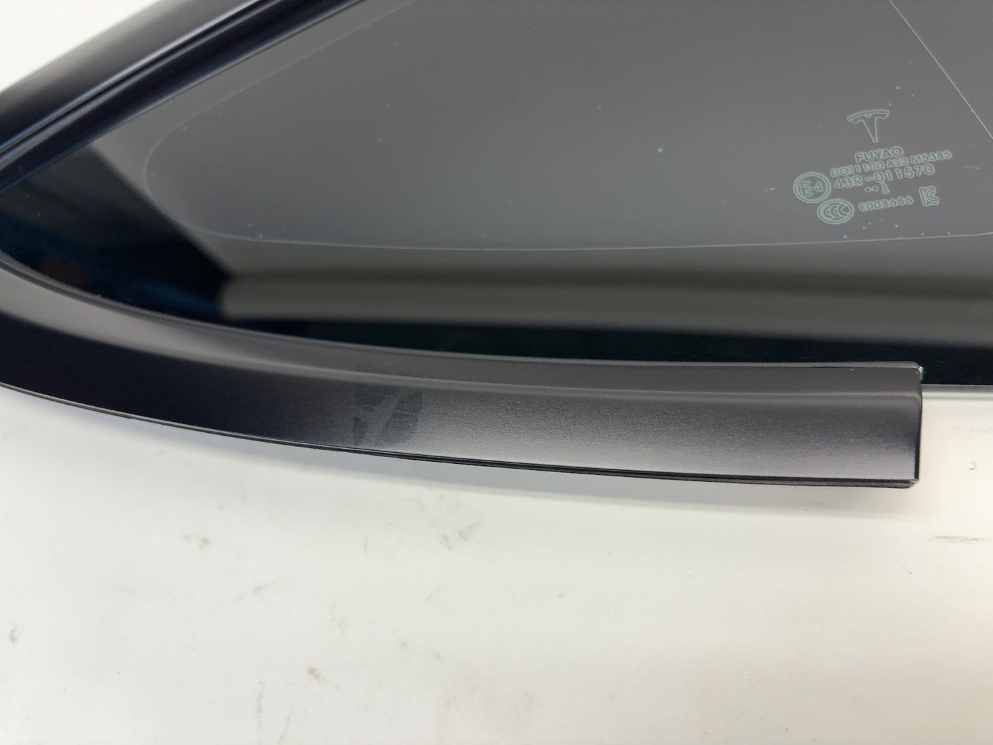 2021-2023 Tesla Model 3 Right Quarter Glass 1514979-01-C