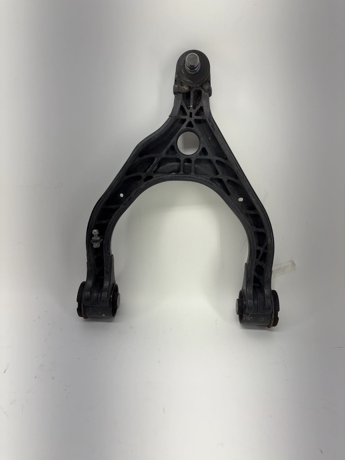2017 Tesla Model X Front Right Upper Control Arm 1027327-00-E