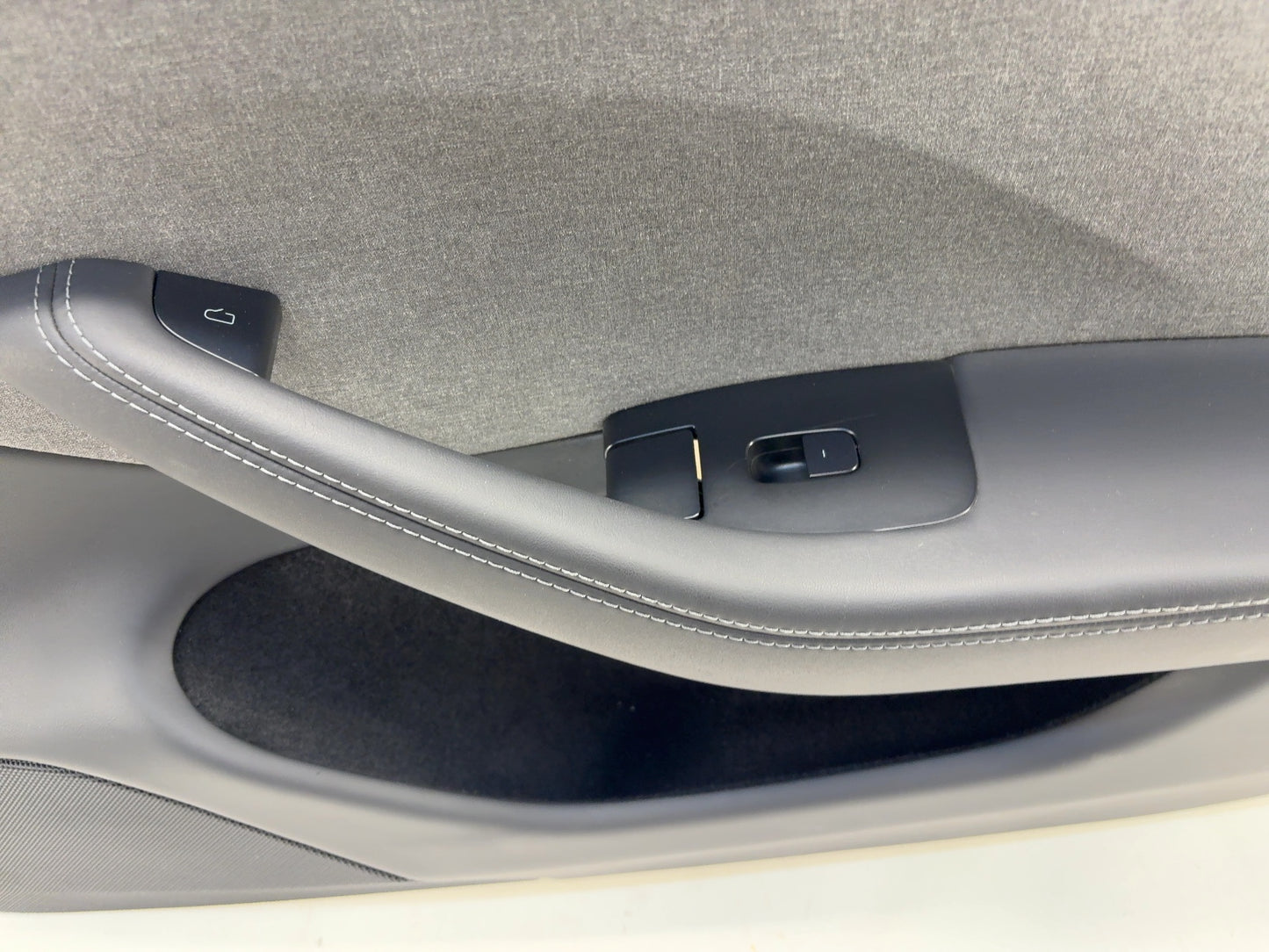 2025 Tesla Model 3 Highland Front Right Door Panel 1776740-20-E