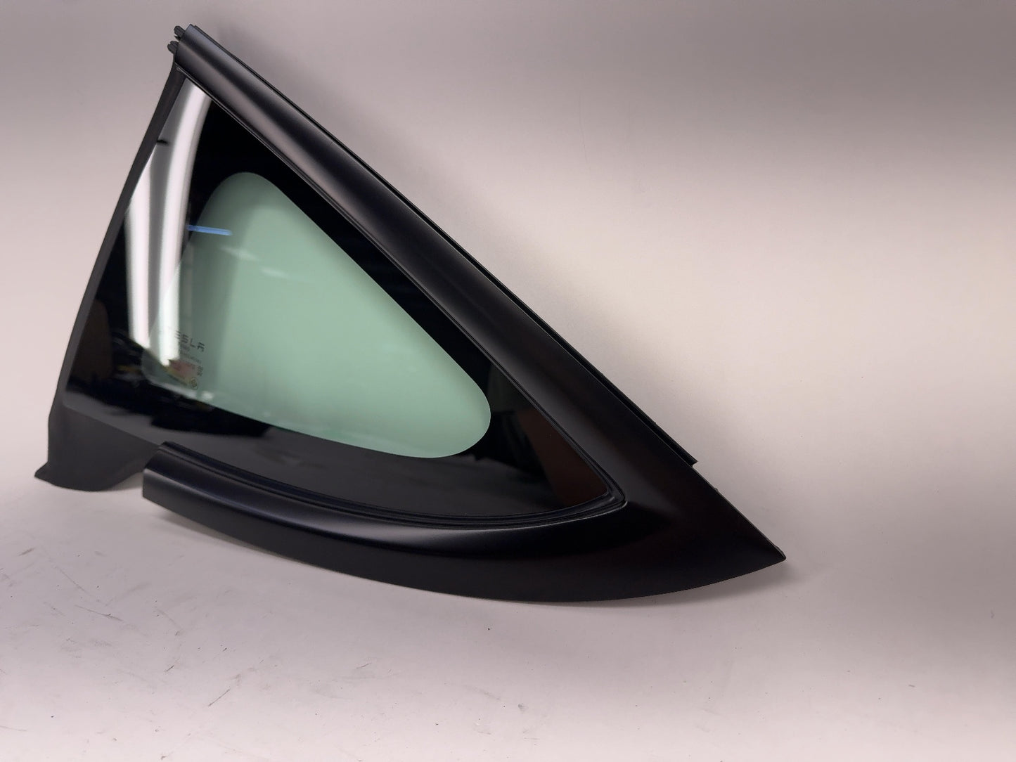 2025-2026 Tesla Model 3 Highland Left Quarter Glass 1915483-20-C