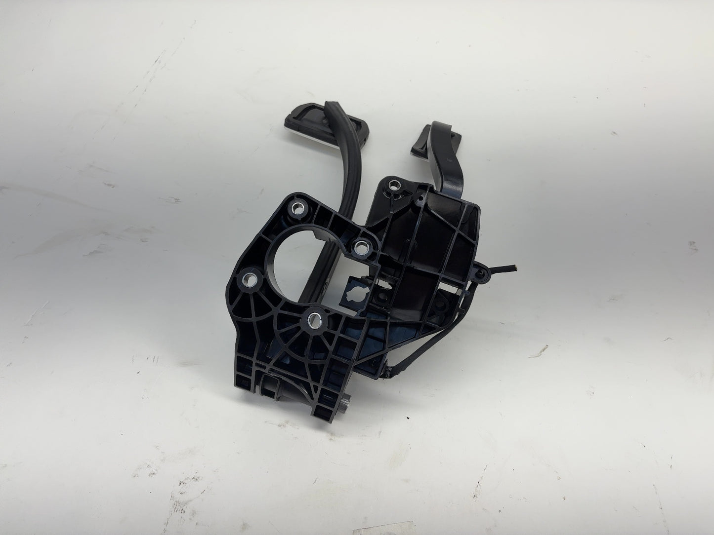 2026 Tesla Model 3 Highland Brake And Accelerator Pedal Assembly 1344691-01-B