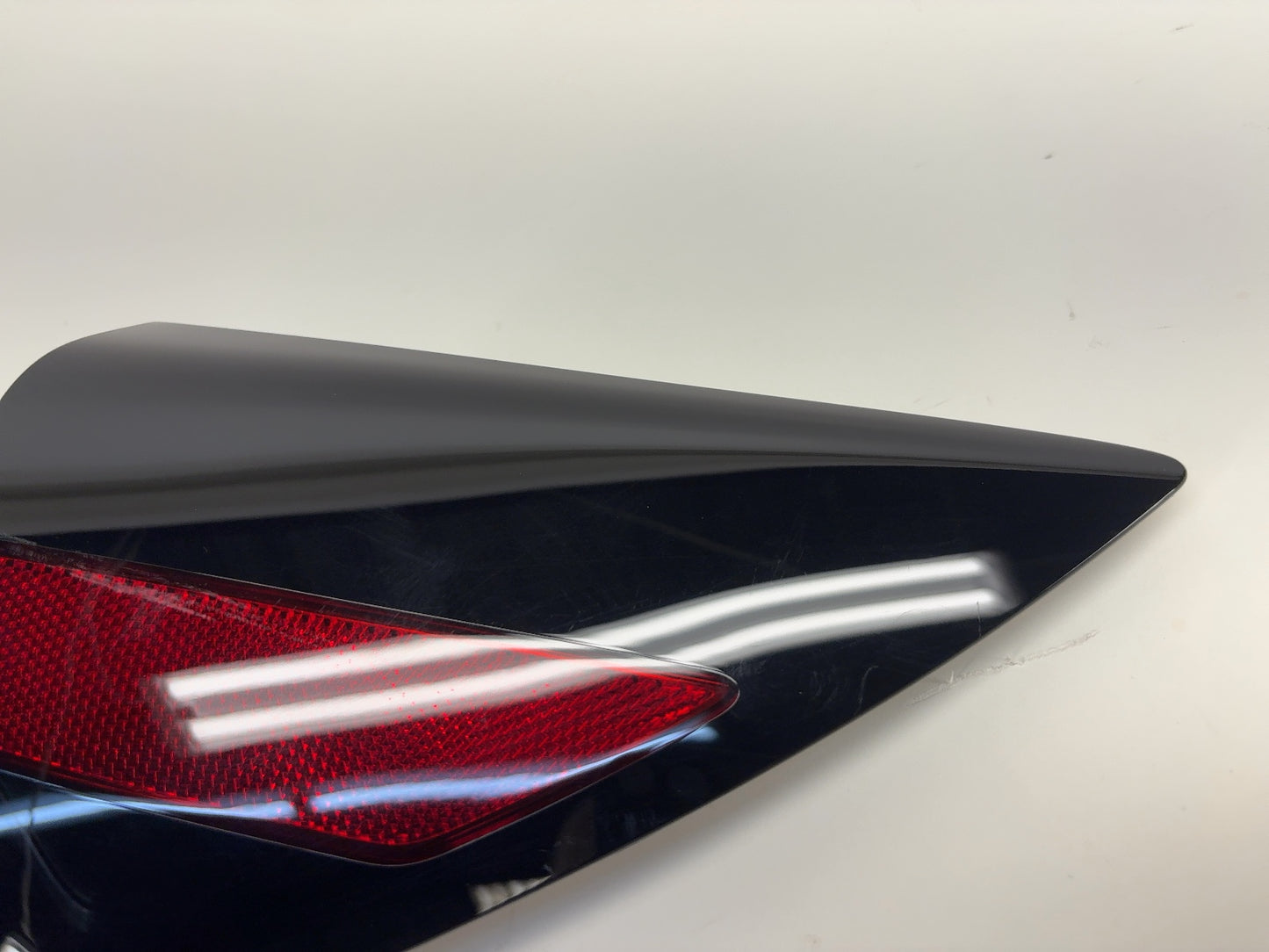2025-2026 Tesla Model 3 Highland Right Quarter Reflector 1715105-30-A