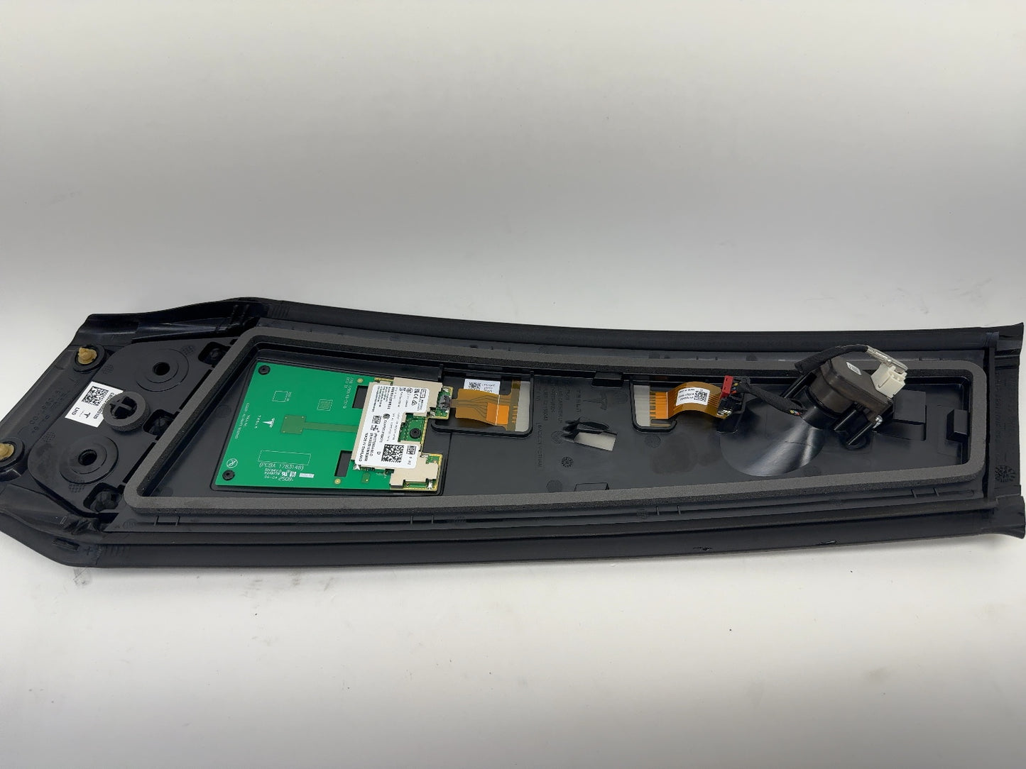 2024-2026 Tesla Model 3 Highland B Pillar Glass W Camera Left 1711762-00-H