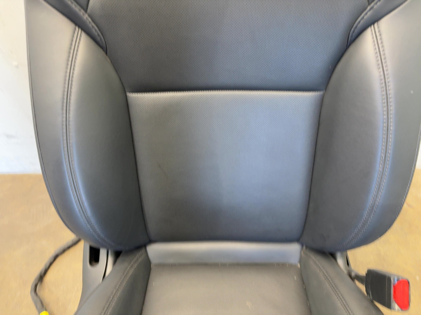 2025-2026 Tesla Model 3 Highland Front Right Seat Assembly 7754324-01-B