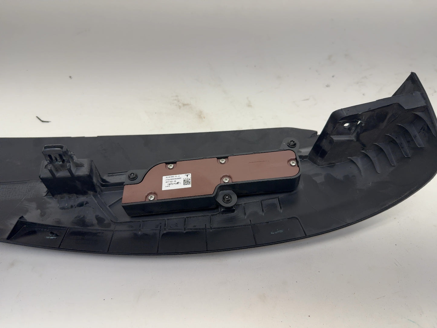 2020-2022 Tesla Model 3 Front Right Passenger Seat Trim With Buttons 1098348-00-F