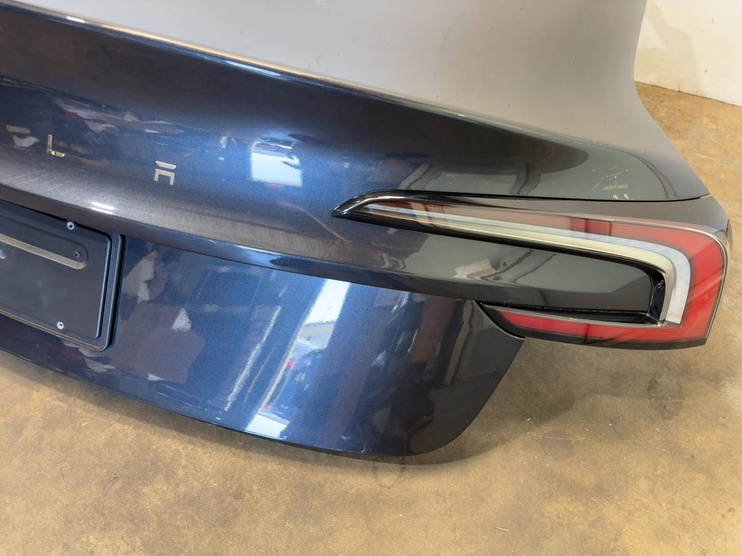 2024-2026 Tesla Model 3 Highland Trunk Lid Assembly 1714928-E0-B