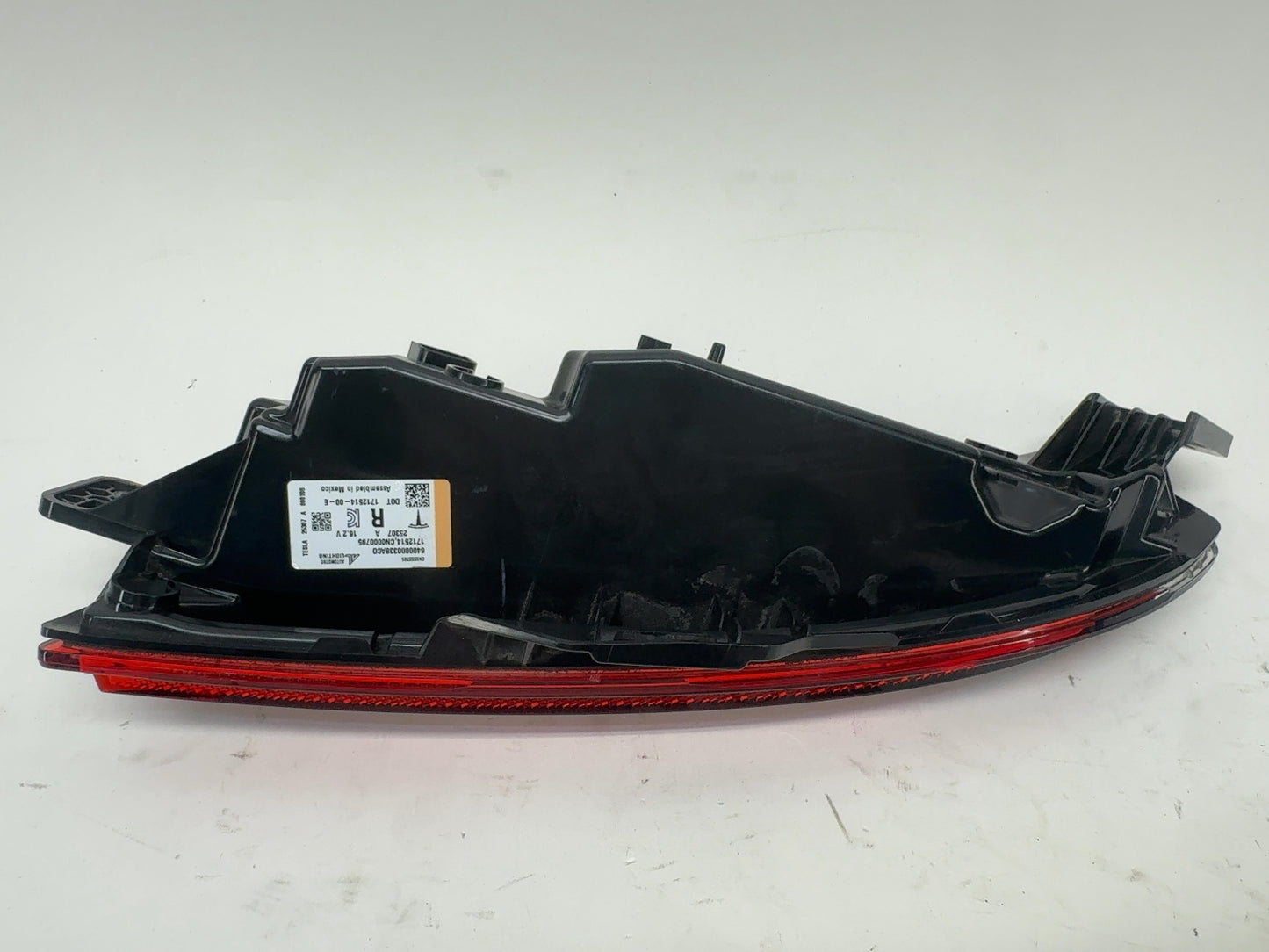 2025-2026 Tesla Model 3 Highland Rear Bumper Right Light 1712514-00-E