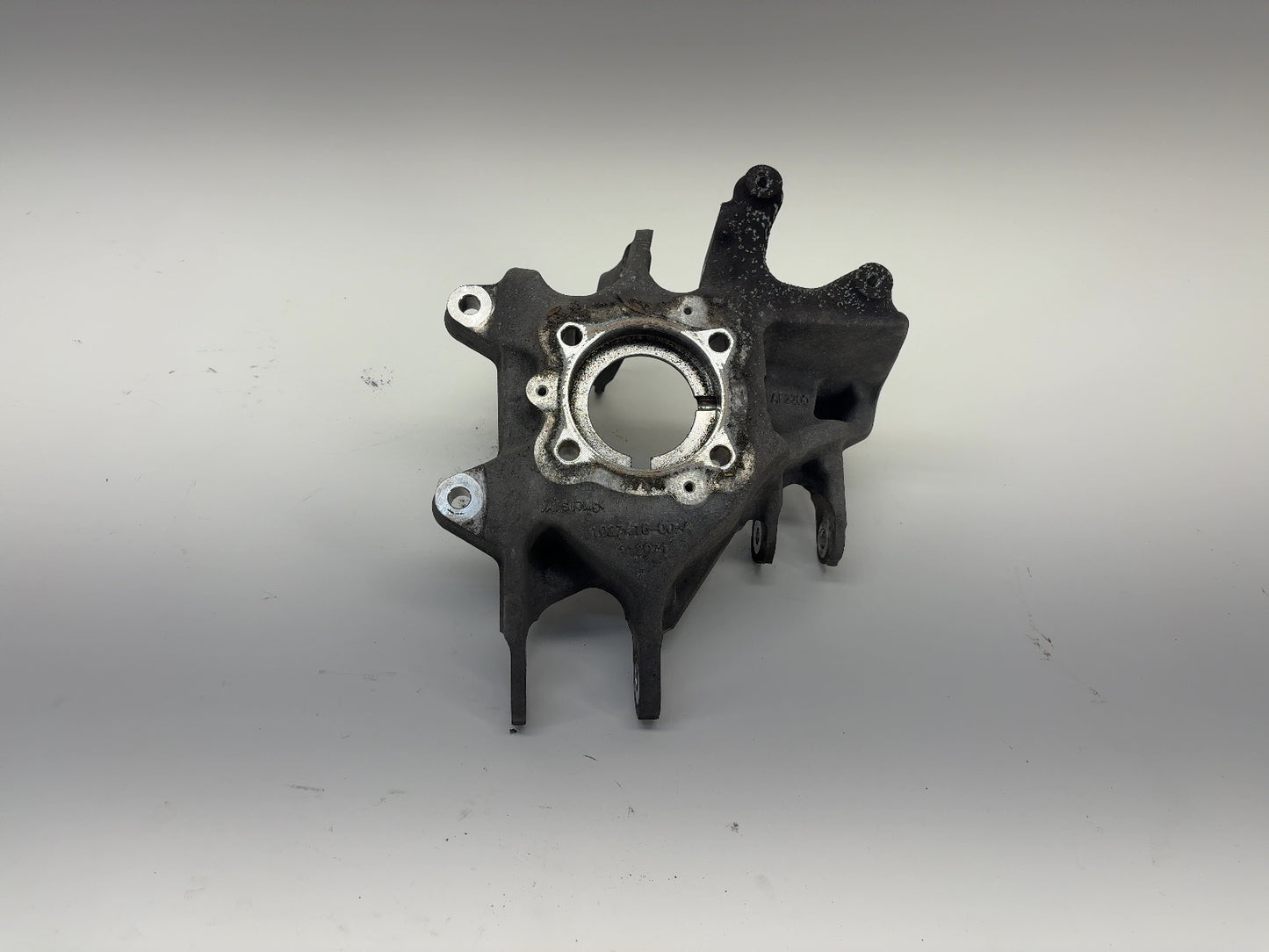 2019 Tesla Model X Rear Knuckle Right 1027416-00-D