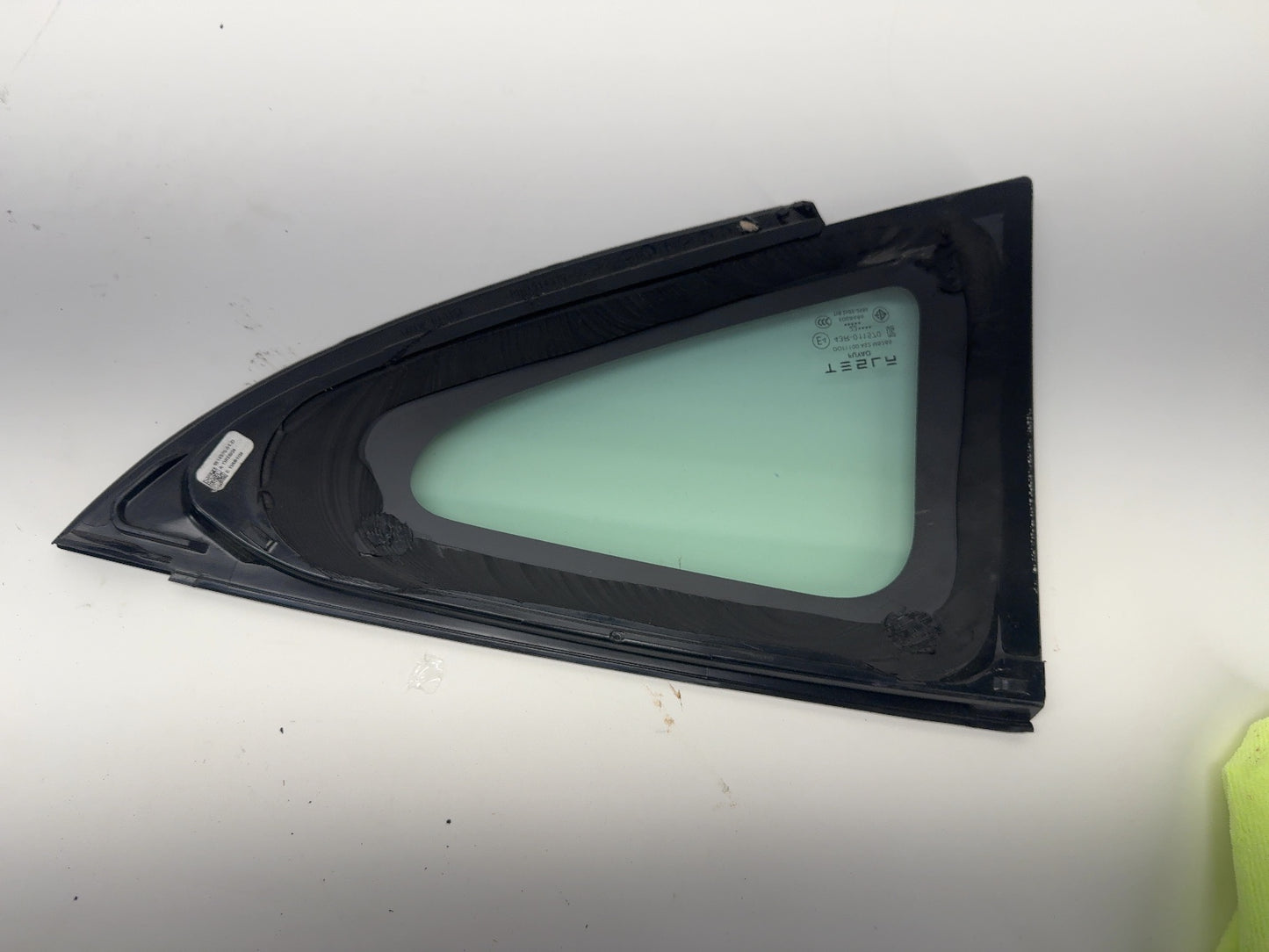 2021-2023 Tesla Model 3 Right Quarter Glass 1514979-01-C