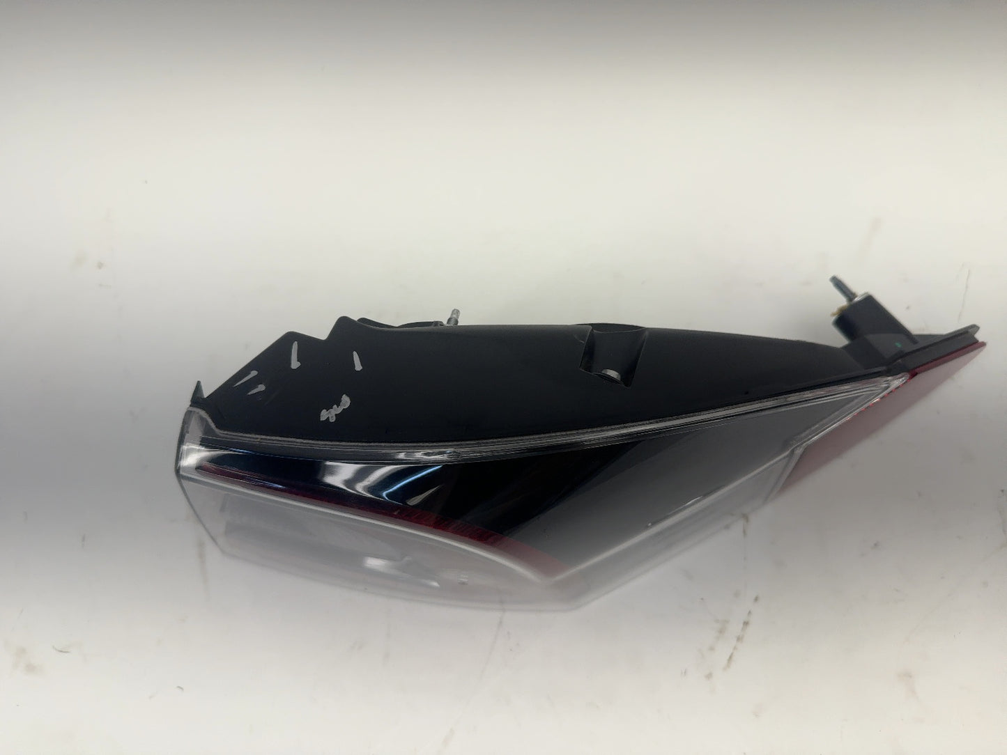 2018 Tesla Model S Tail Lamp Rear Bodyside Left 6005918-00-F