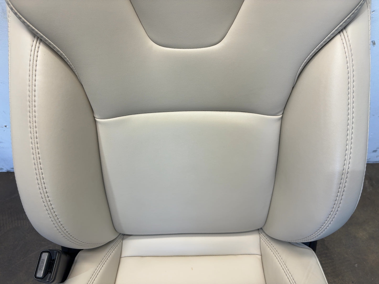 2018 Tesla Model S Front Left Seat Assembly 9876540-03-A