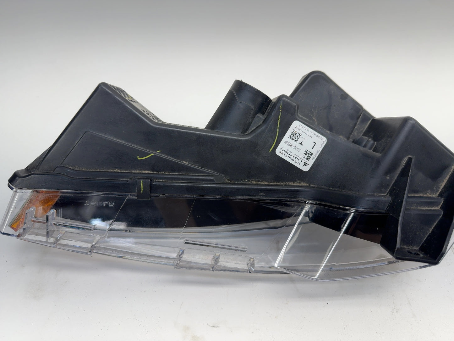 2018-2023 Tesla Model 3 Front Left Fog Lamp Base 1077389-00-F
