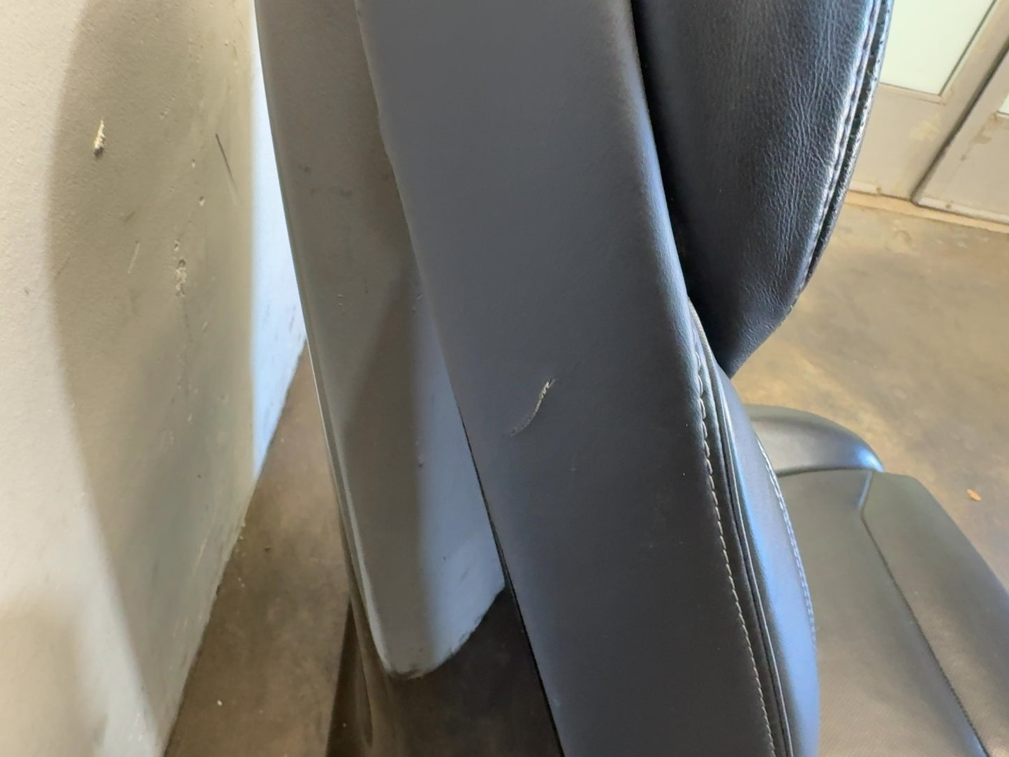 2018 Tesla Model X Front Left Seat Assembly 9876527-05-A