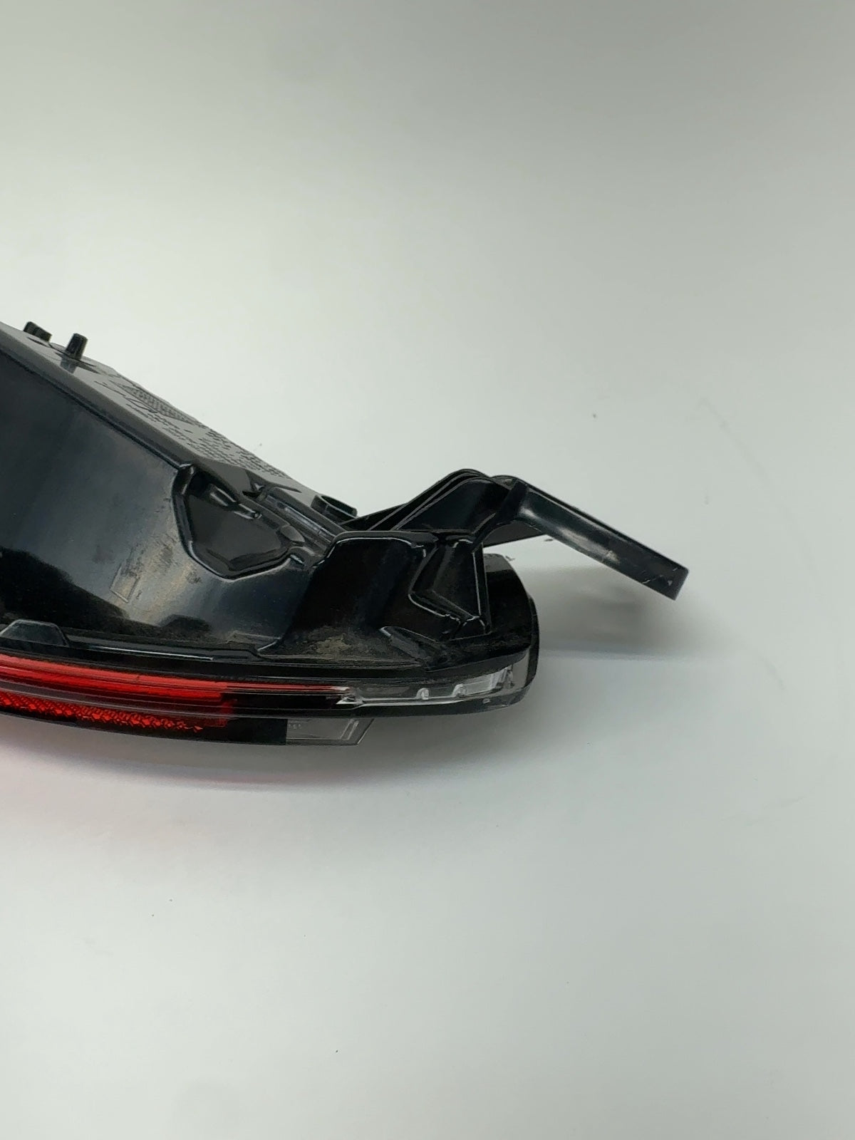 2025-2026 Tesla Model 3 Highland Rear Bumper Right Light 1712514-00-E