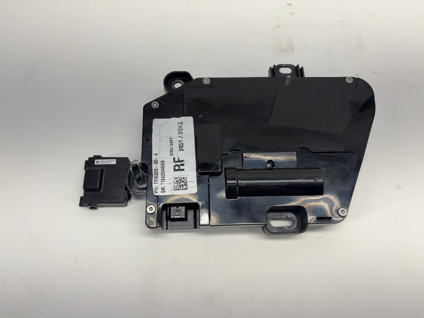2018 Tesla Model S Front Exterior Door Handle Right 1100300-00-A
