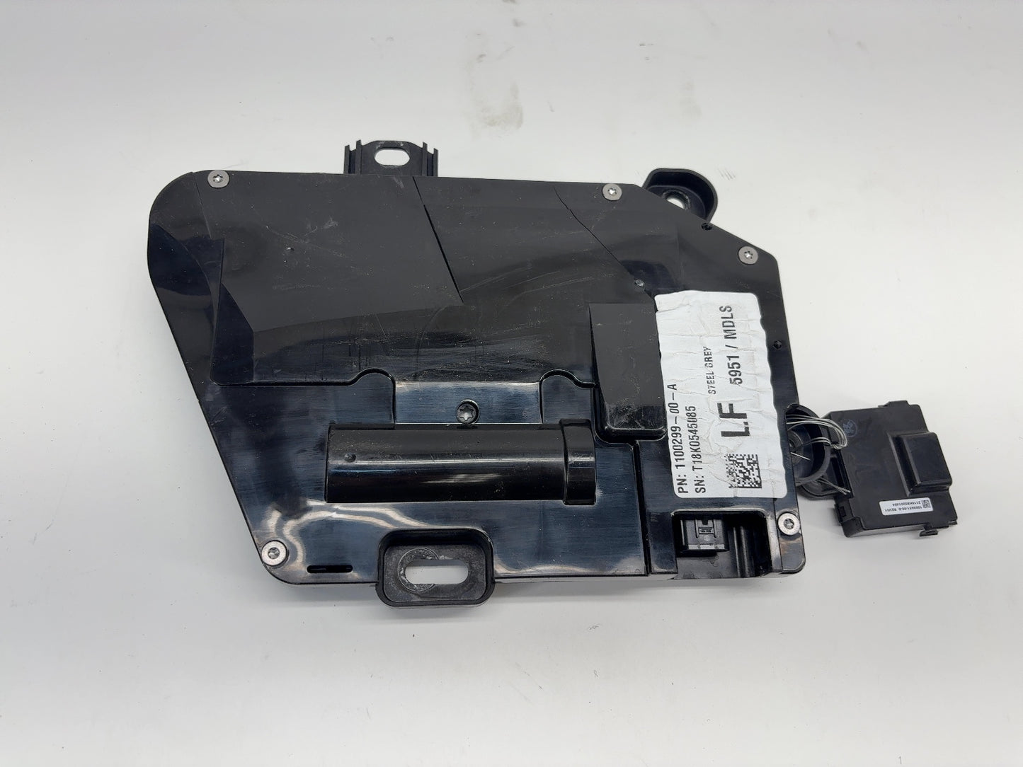 2018 Tesla Model S Front Exterior Door Handle Left 1100299-00-A