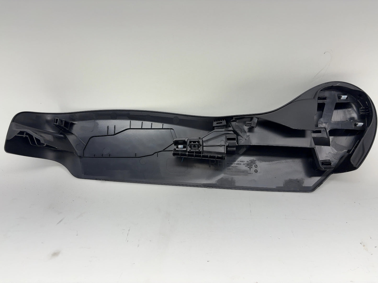 2025 Tesla Model 3 Highland Front Right Seat Side Trim 2136821-00-C