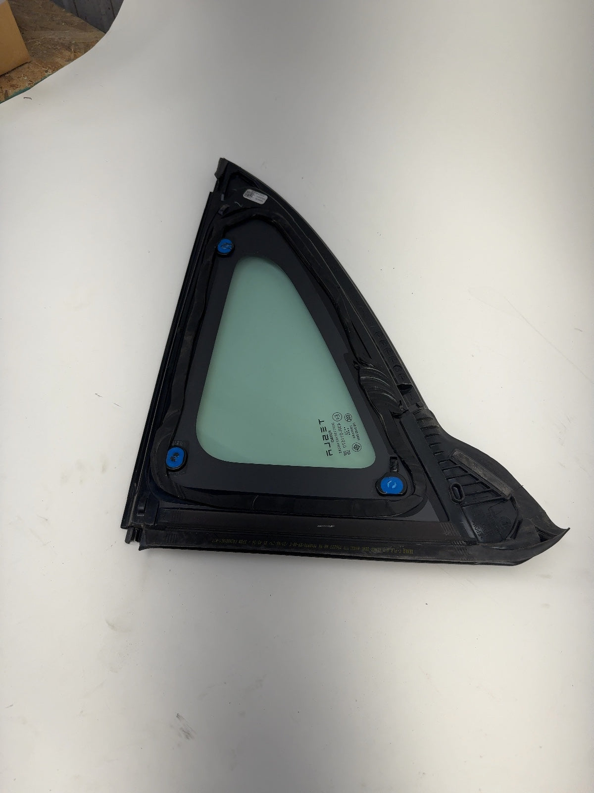 2025-2026 Tesla Model 3 Highland Right Quarter Glass 1915484-20-C