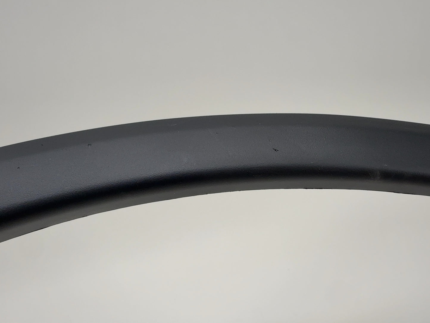 2025-2026 Tesla Model Y Juniper Front Right Fender Garnish 1937599-00-C