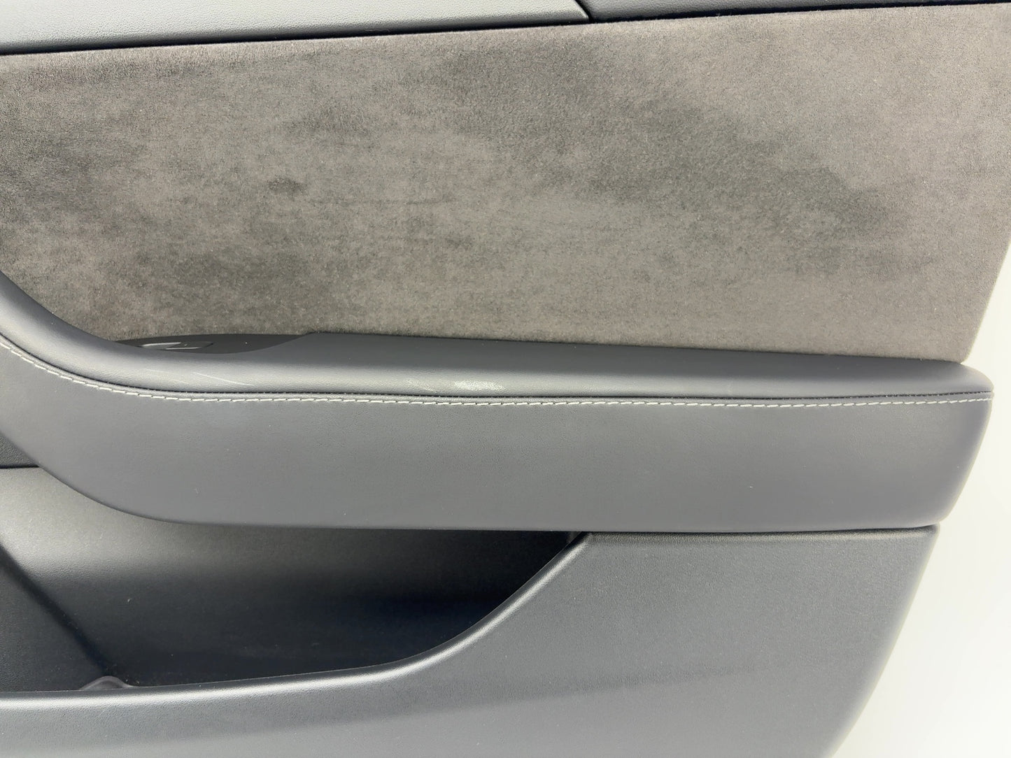 2023 Tesla Model 3 Front Right Door Panel 1761296-01-C