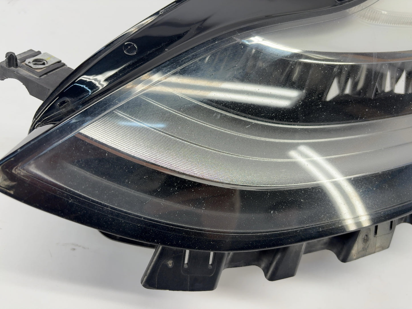 2018 Tesla Model 3 Left Headlamp 1077371-00-K