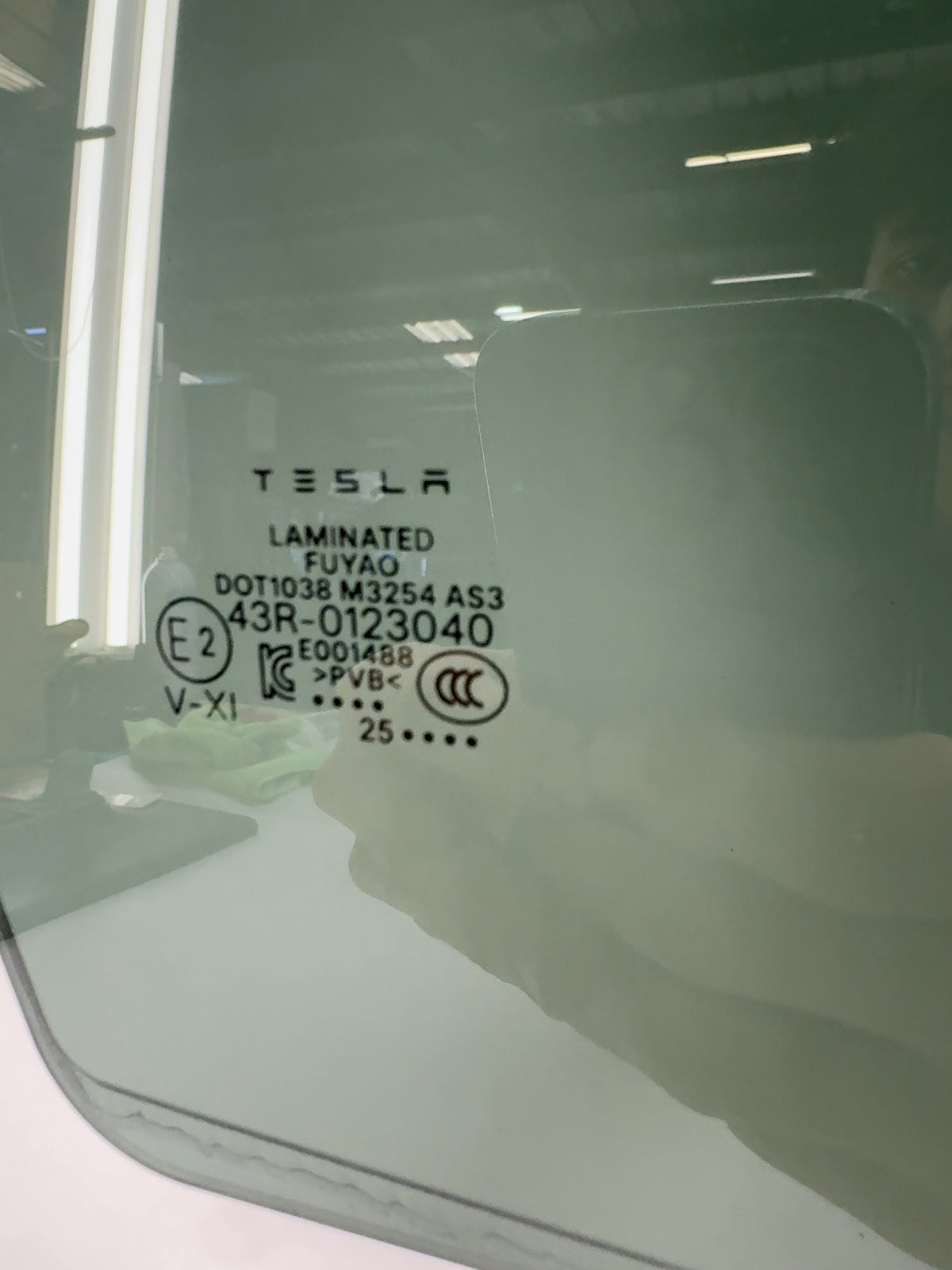 2026 Tesla Model Y Juniper Rear Right Door Glass Laminated Note 1833124-00-B