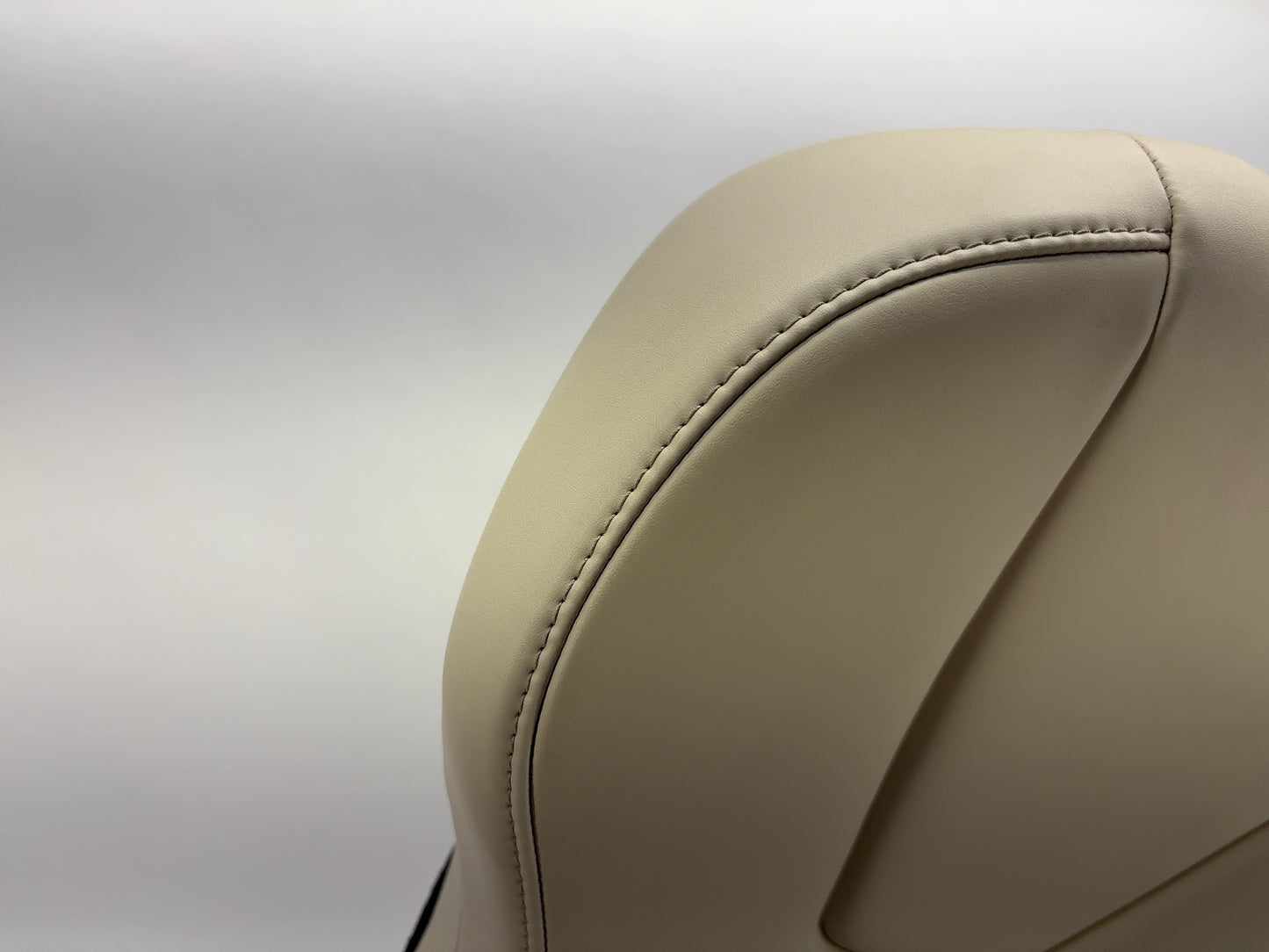 2017 Tesla Model X Front Right Seat Upper Cushion Cream 1072753-00-E