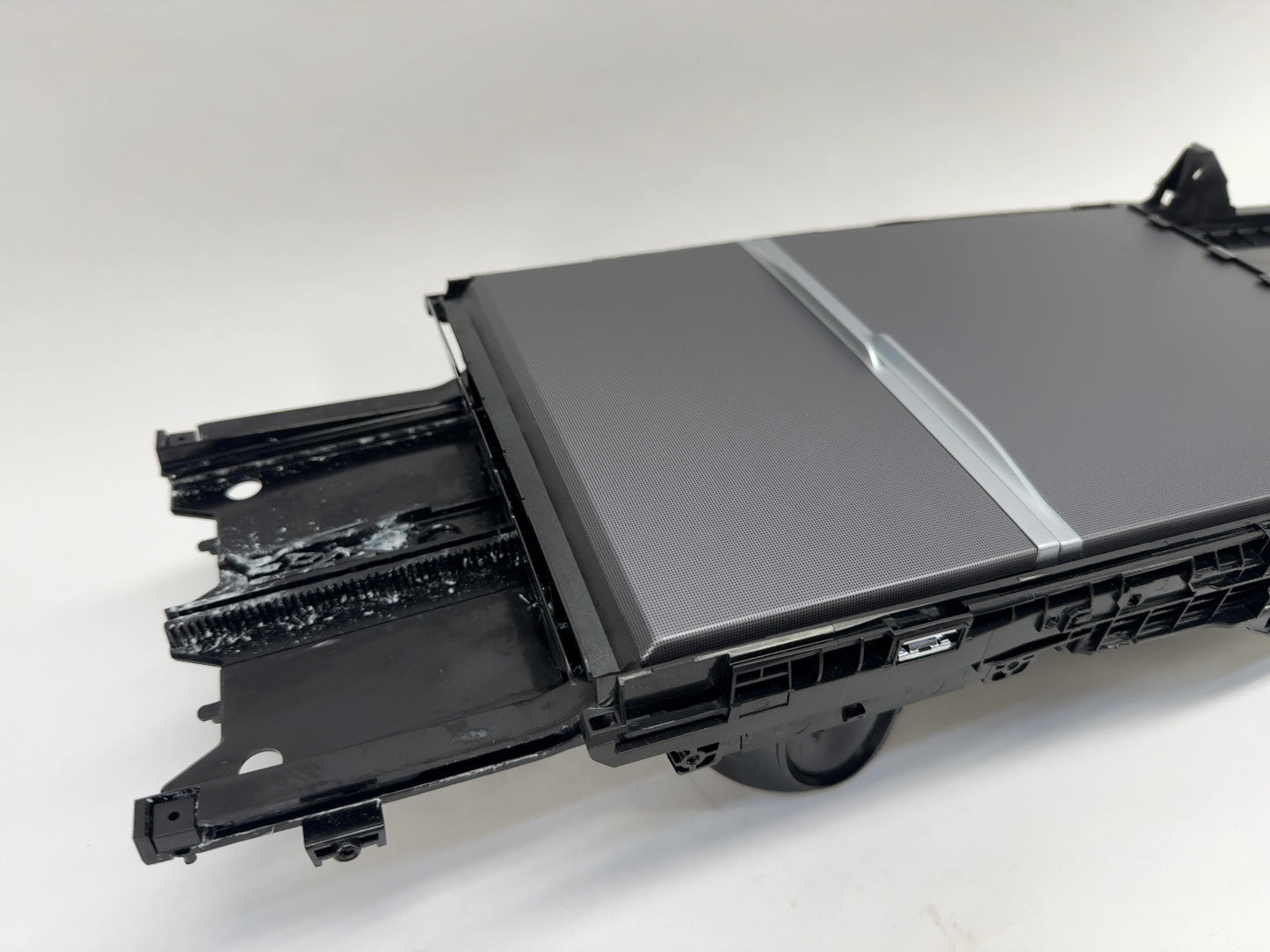 2026 Tesla Model Y Juniper Sliding Bin Assembly 1966745-50-I