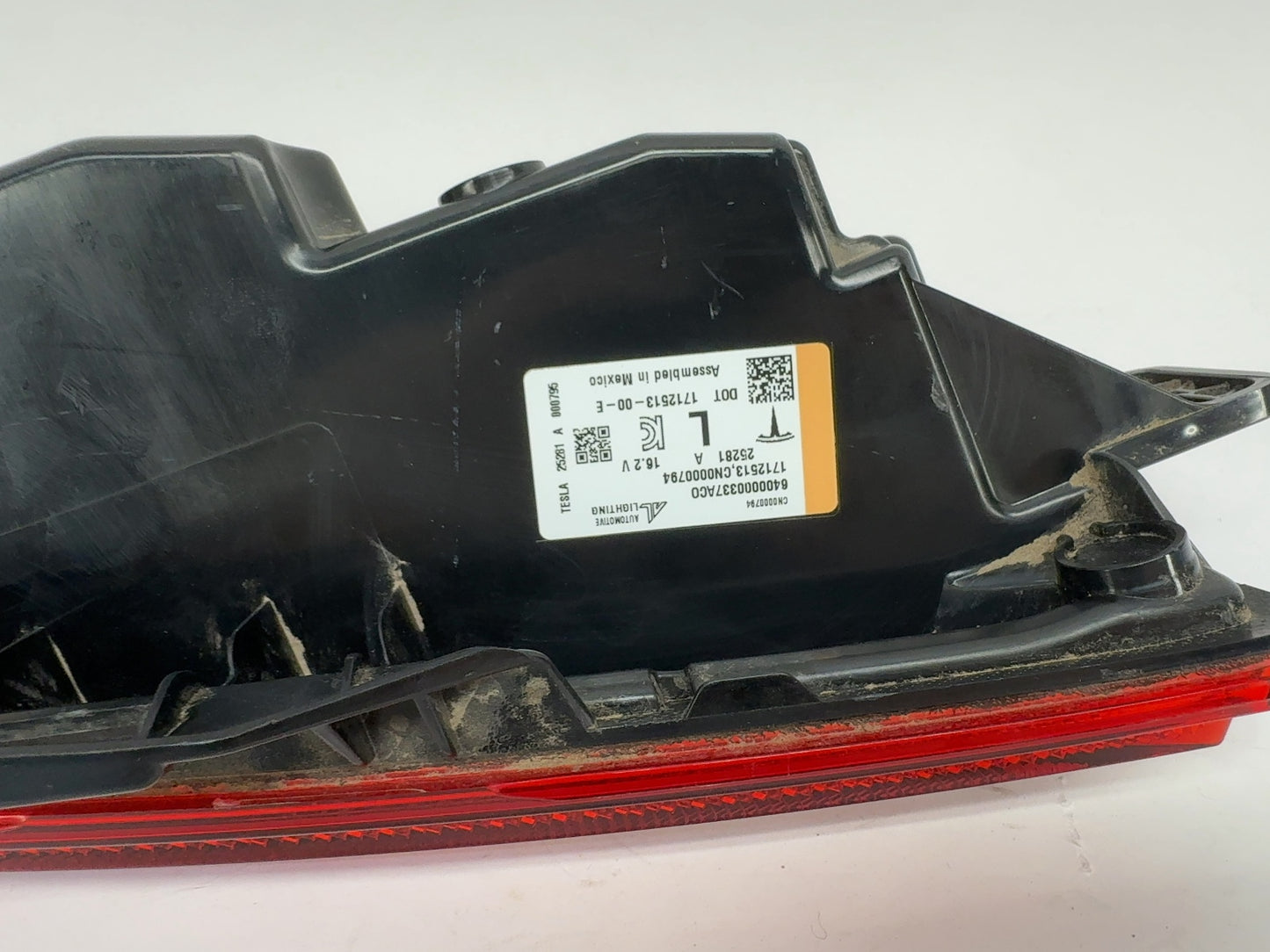 2025-2026 Tesla Model 3 Highland Rear Bumper Left Light 1712513-00-E