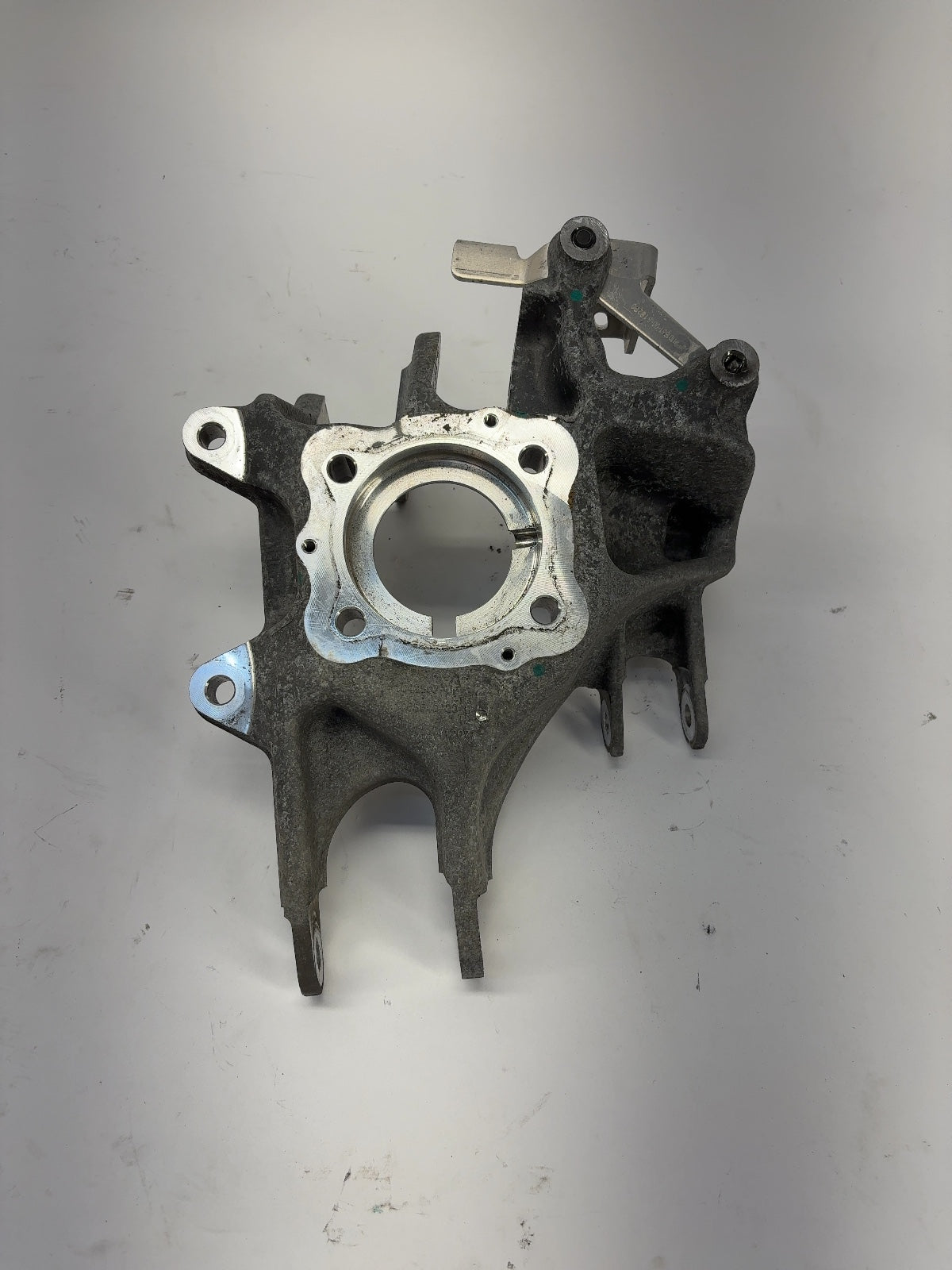 2018 Tesla Model S Rear Knuckle Right 1058540-00-B