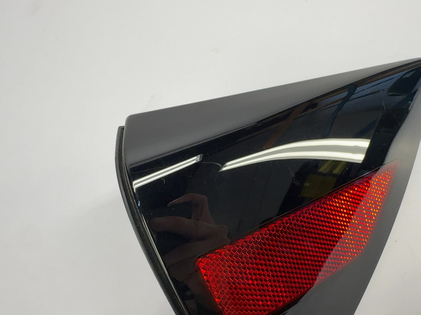 2025-2026 Tesla Model 3 Highland Right Quarter Reflector 1715105-30-A