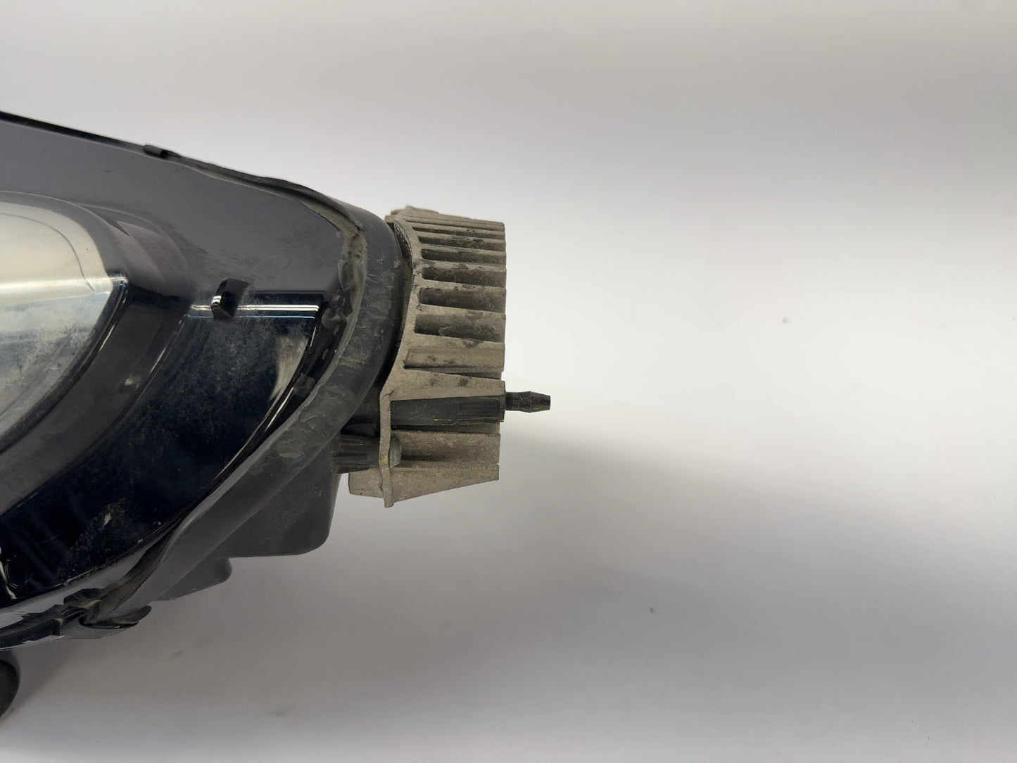 2018 Tesla Model 3 Left Headlamp 1077371-00-I