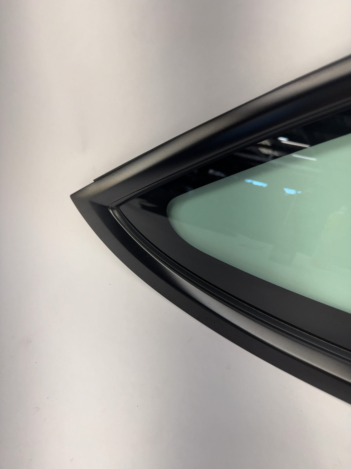 2021-2023 Tesla Model 3 Right Quarter Glass 1514979-01-C