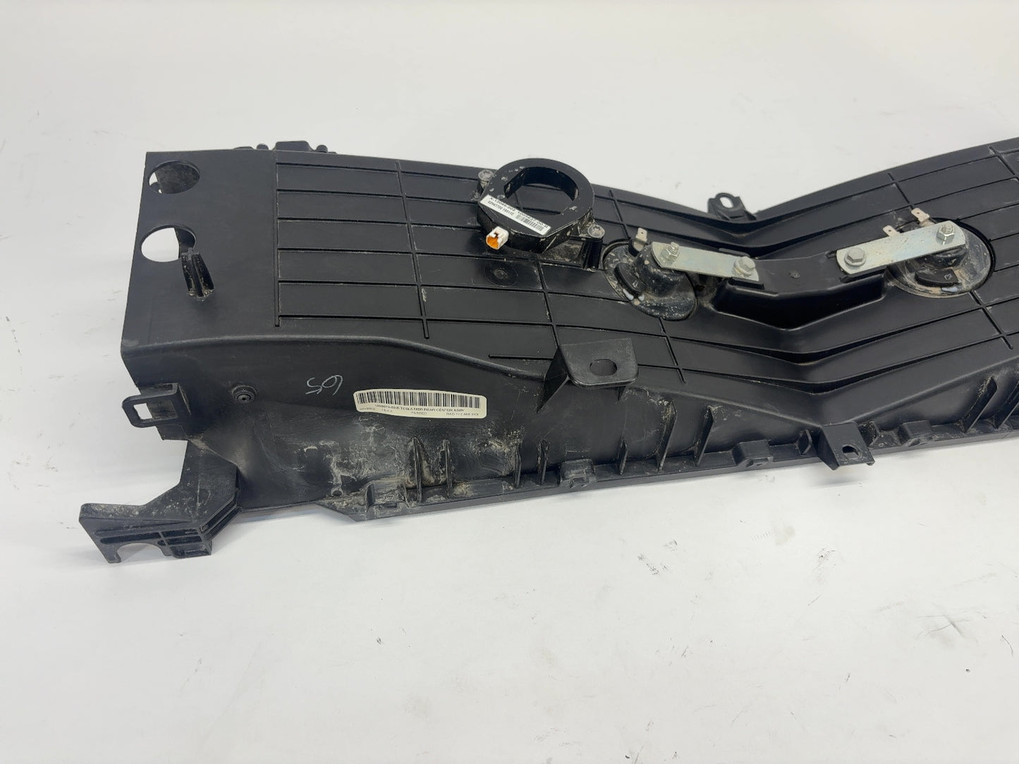 2019 Tesla Model S Center Ducting Rear 1058073-00-B