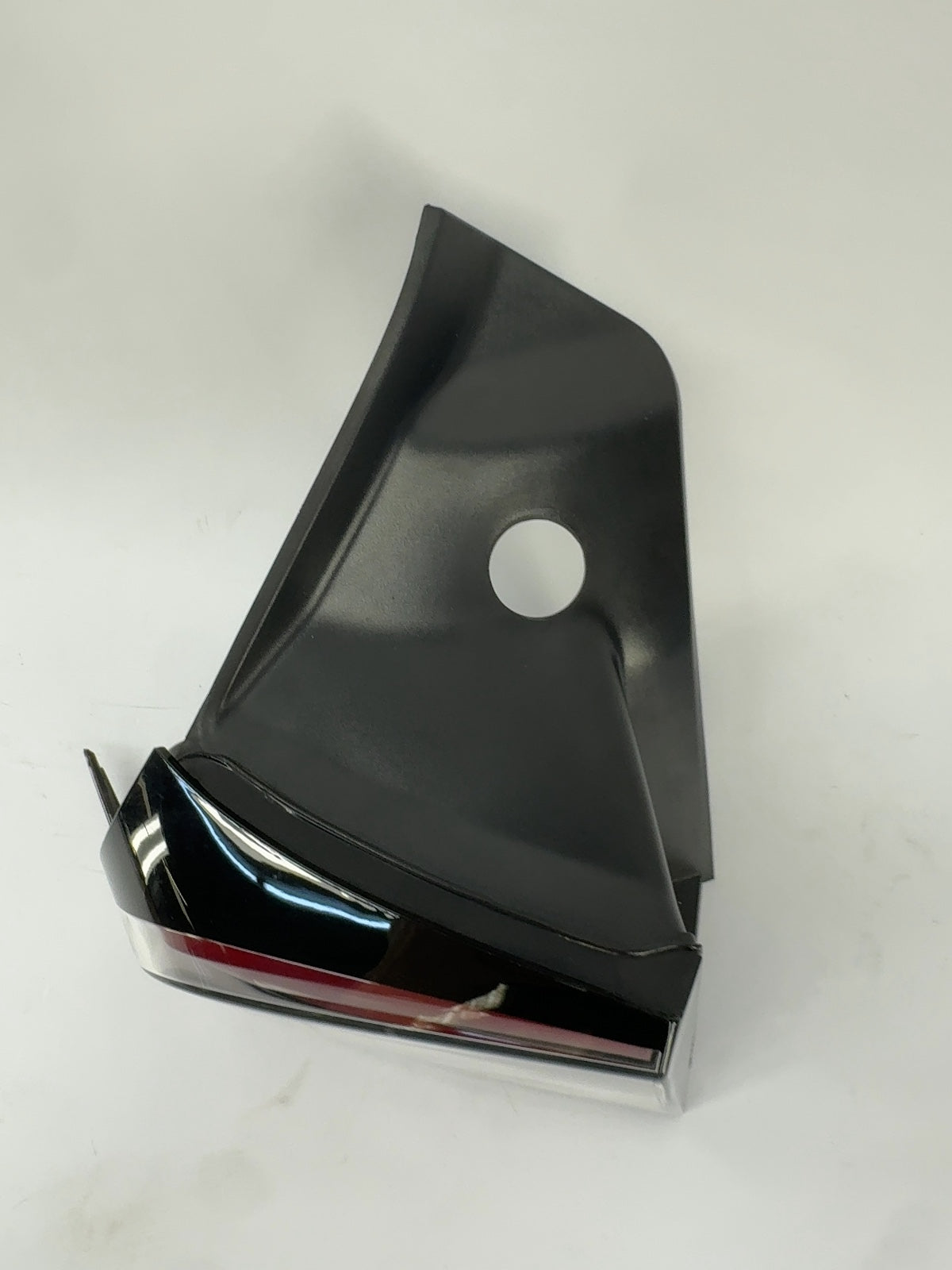 2021-2023 Tesla Model 3 Tail Lamp Rear Bodyside Left 1077397-00-H