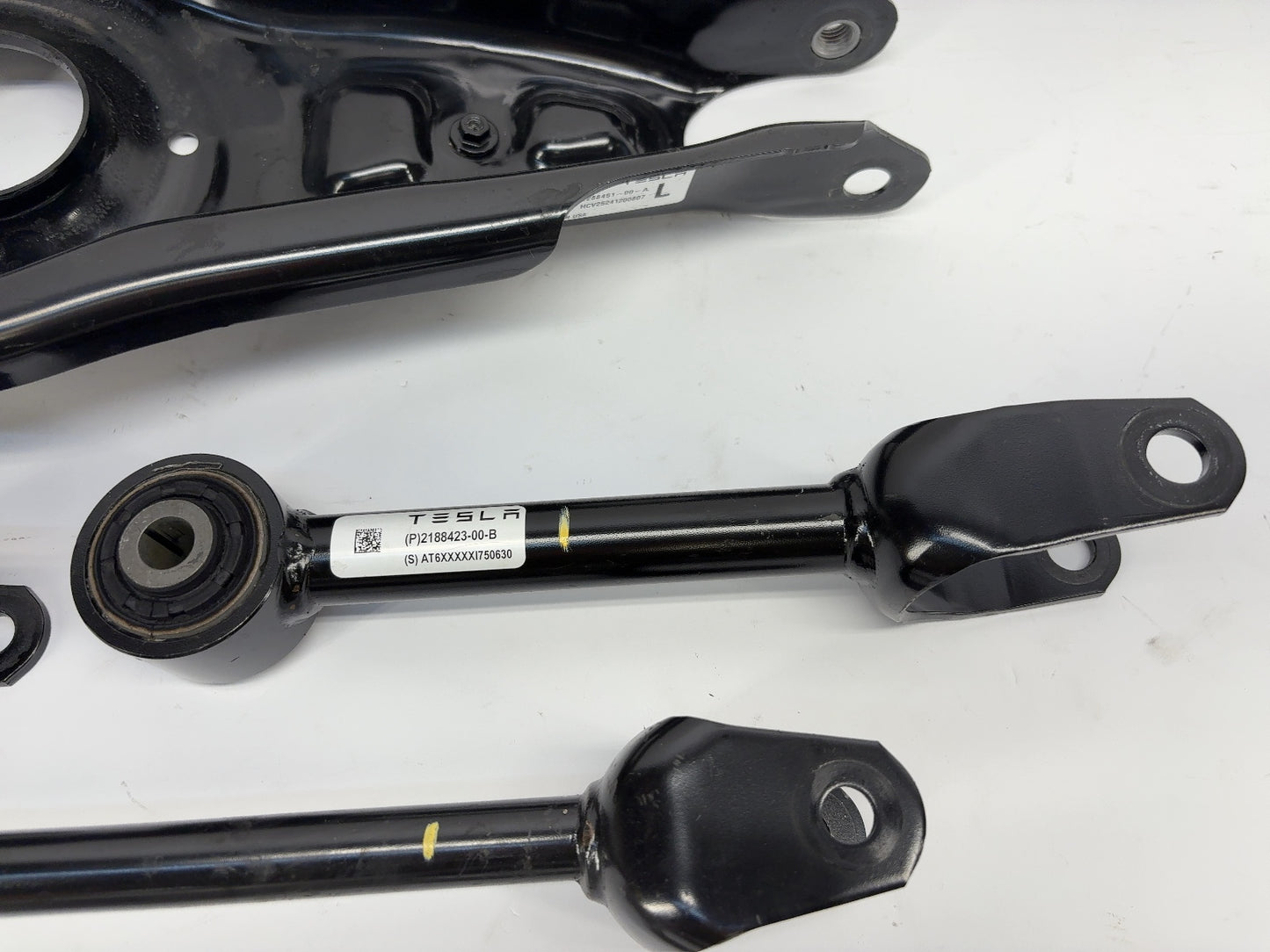 2026 Tesla Model Y Juniper Rear Left Control Arm Set 1288451-0L-A