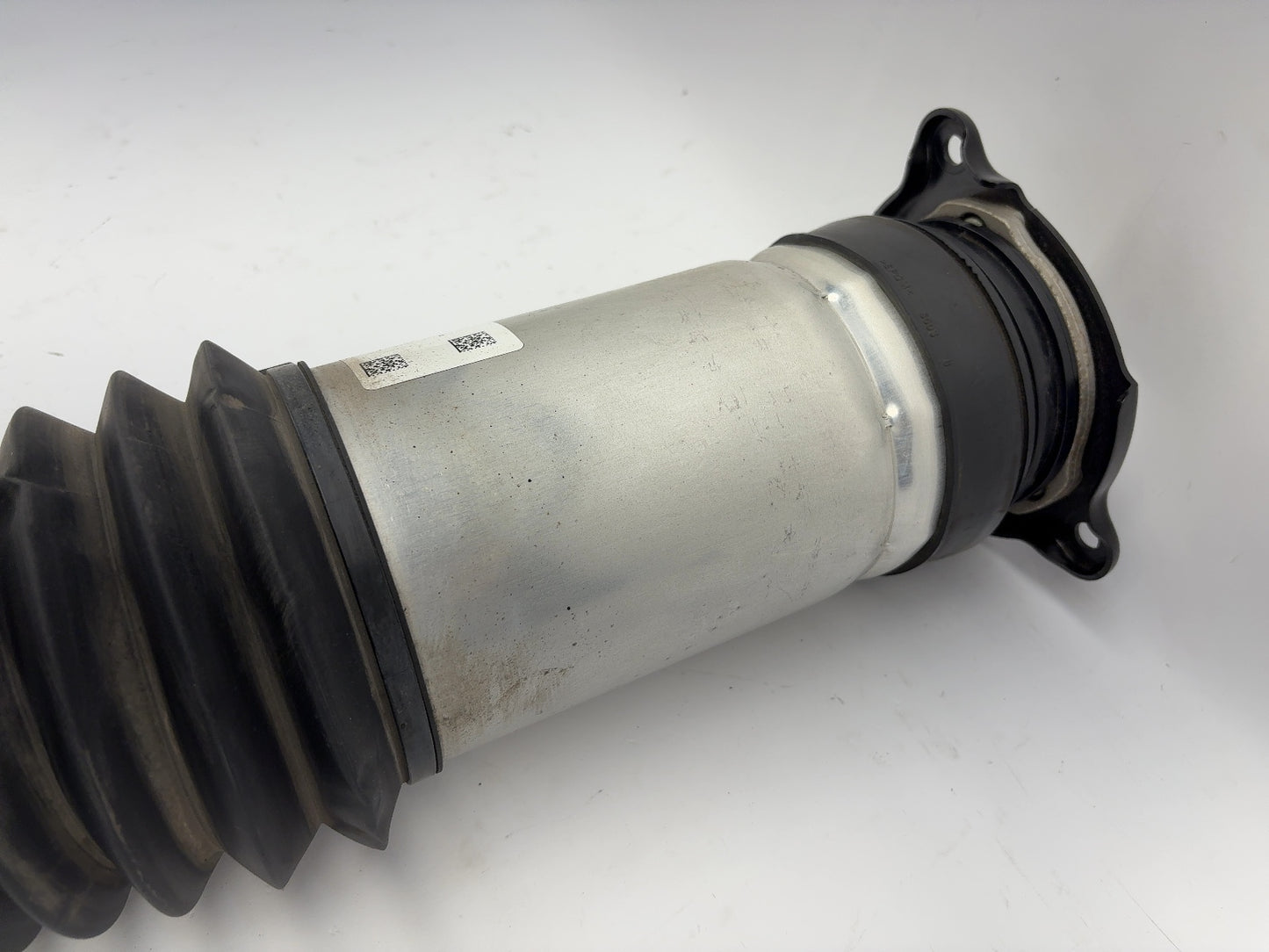 2019 Tesla Model S Rear Air Spring Module Right 1066466-00-C