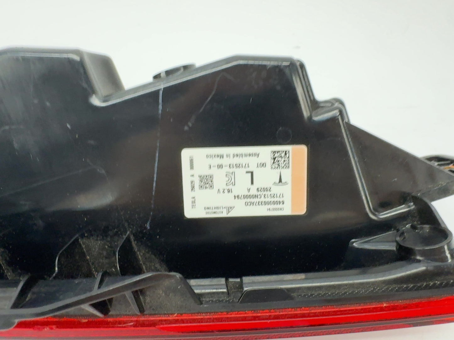 2025-2026 Tesla Model 3 Highland Rear Bumper Left Light 1712513-00-E