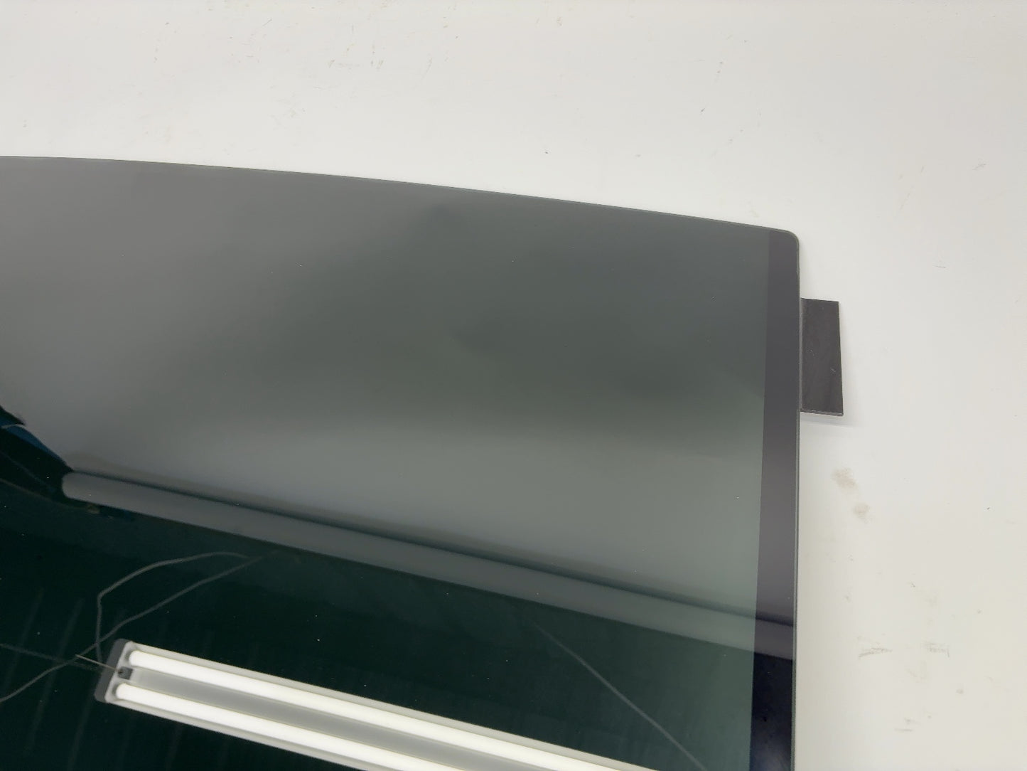 2017 Tesla Model X Rear Right Door Glass 1052716-00-D