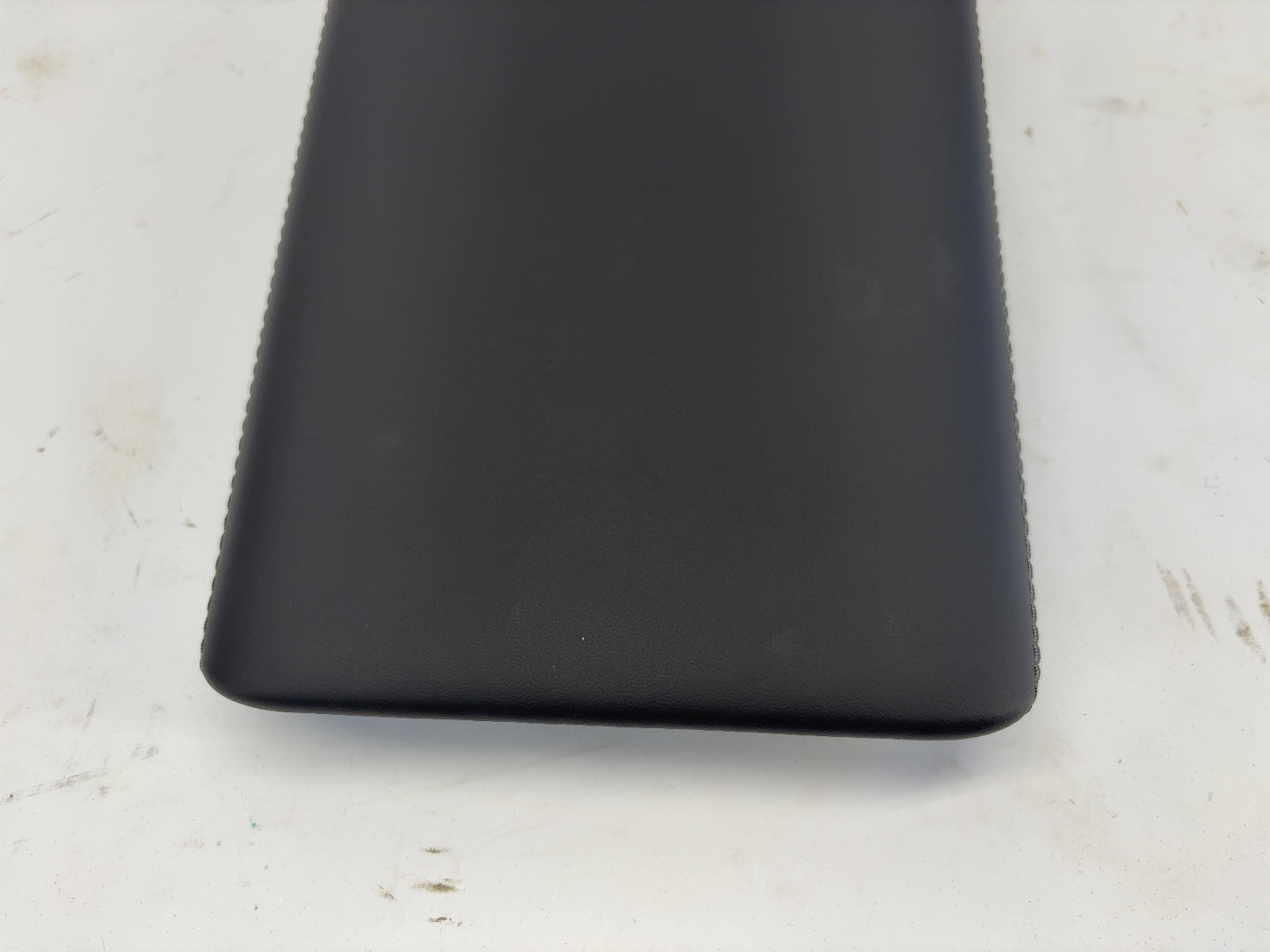 2026 Tesla Model Y Juniper Center Console Armrest 1987591-50-F