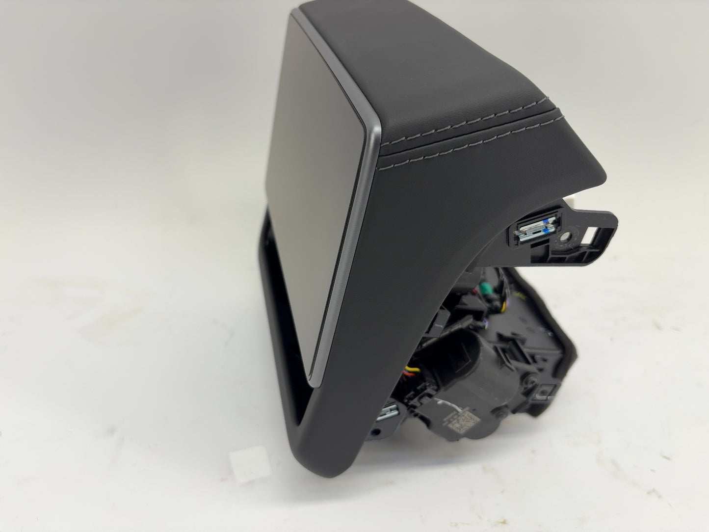 2024-2026 Tesla Model Y Juniper Rear Display 1875931-00-D
