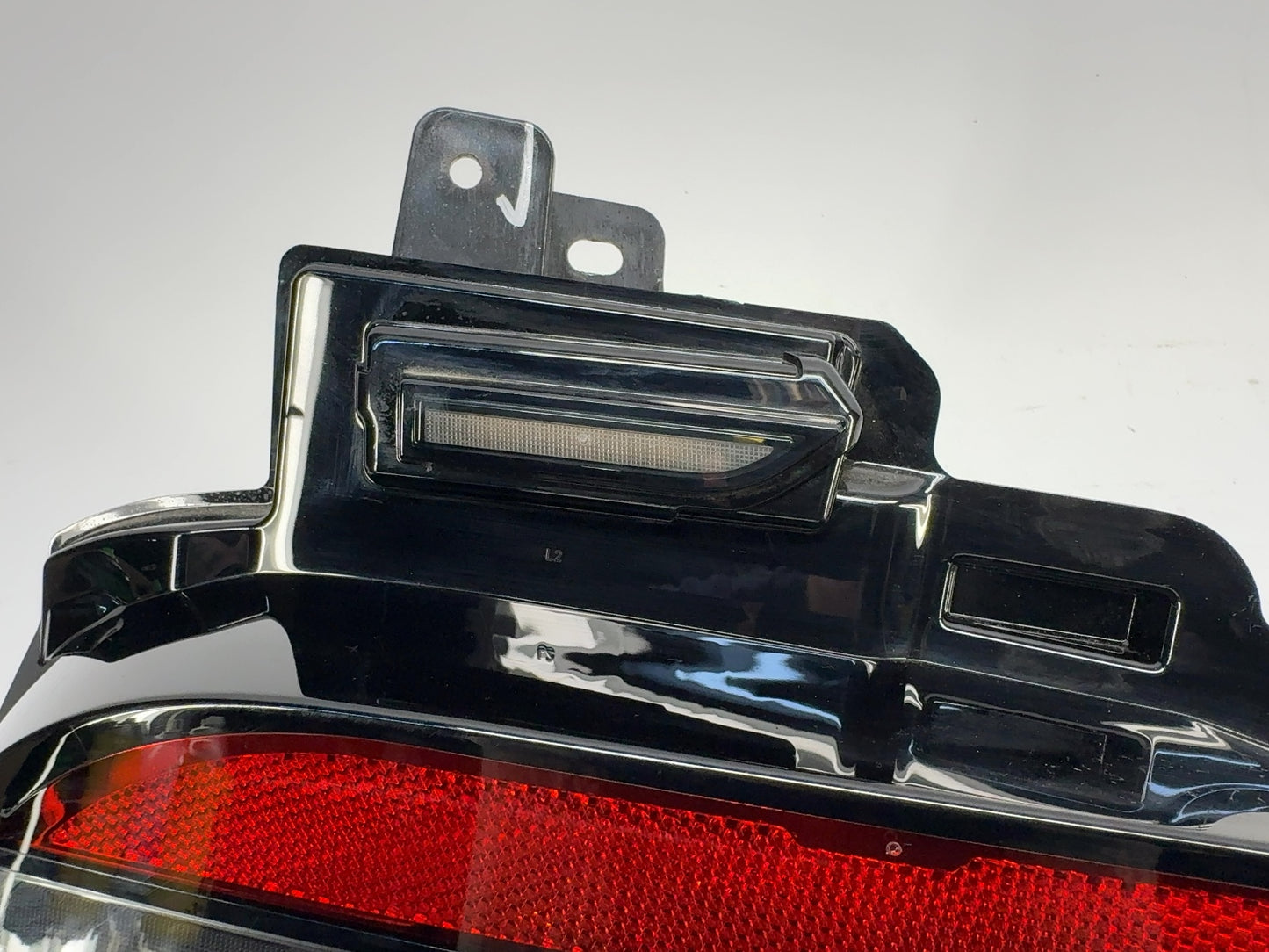 2025-2026 Tesla Model Y Juniper Rear Left Bumper Light 1979444-10-D
