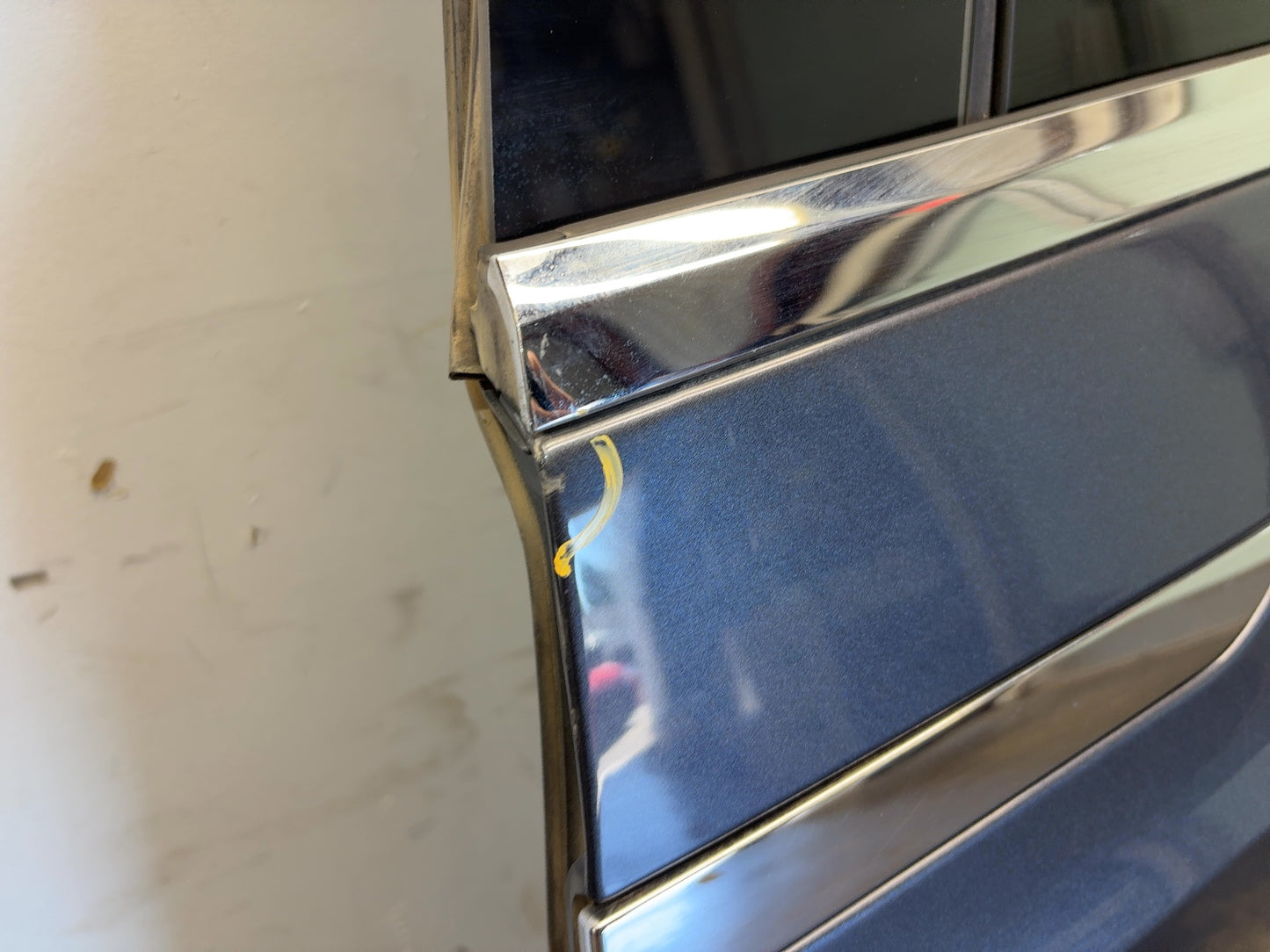 2016-2018 Tesla Model X Falcon Door Lower Left 1069537-E0-A