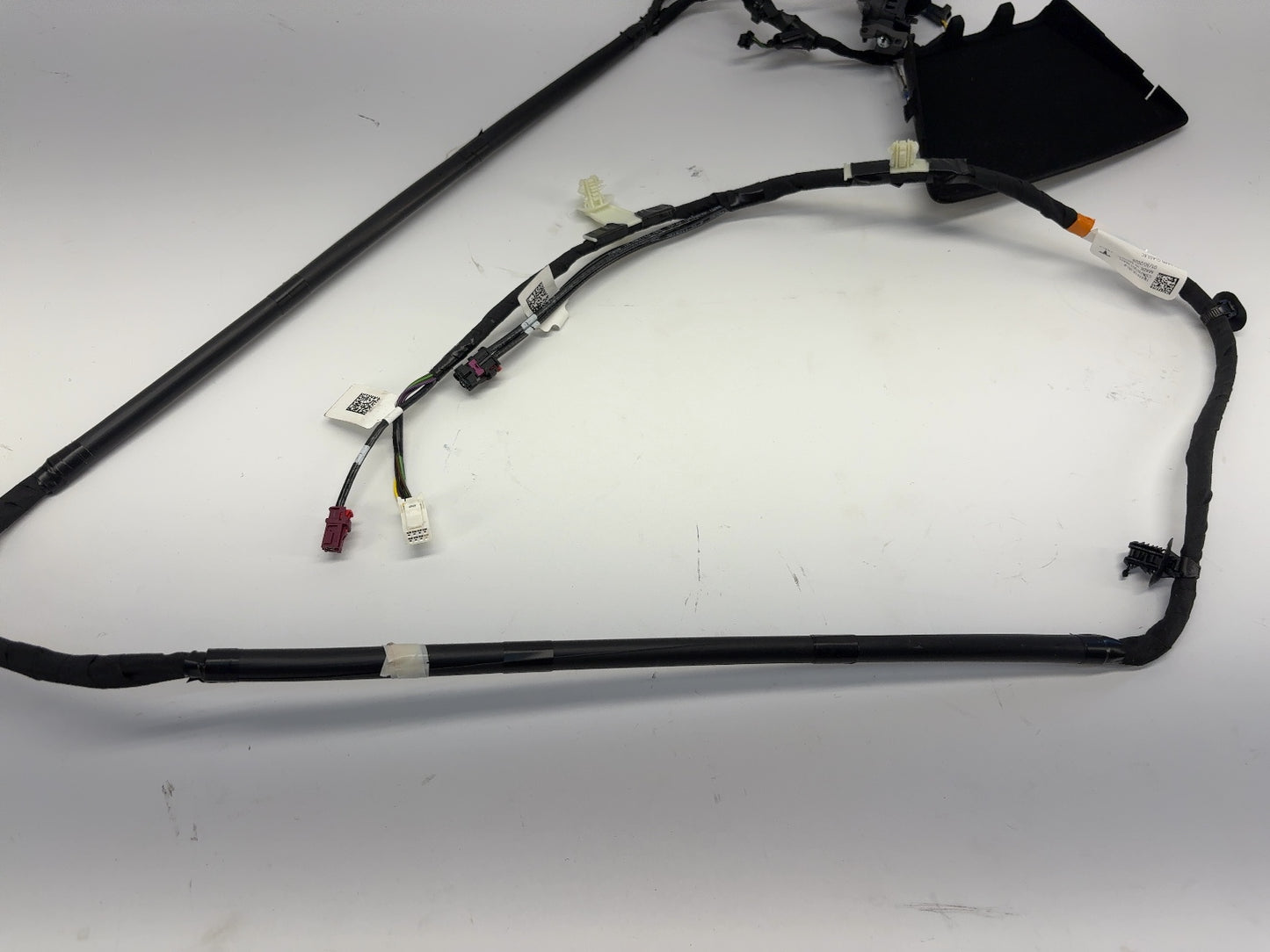 2026 Tesla Model Y Juniper Windshield Harness With Camera 1933918-00-B