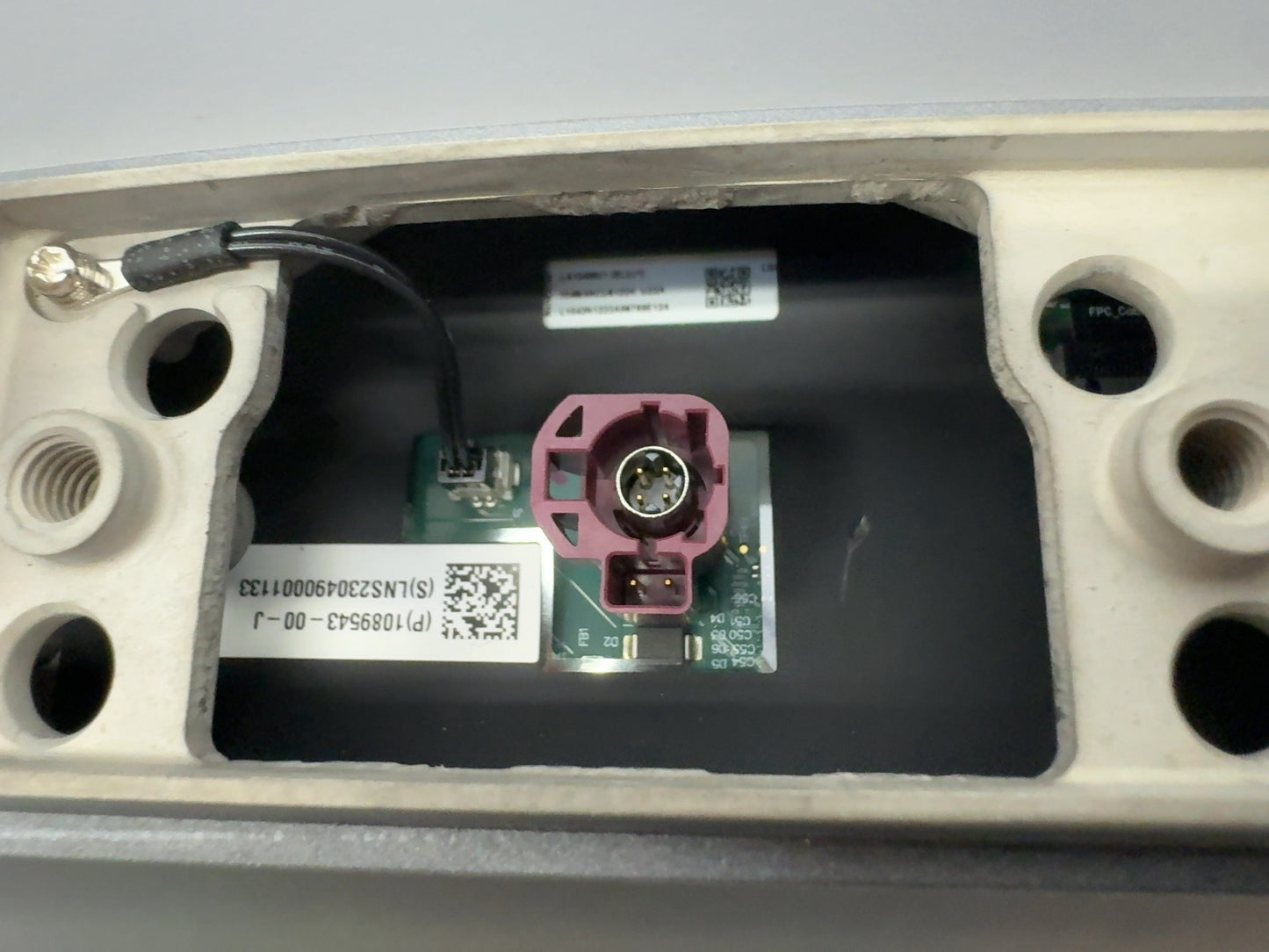 2022-2023 Tesla Model 3 Center Display 1089543-00-J