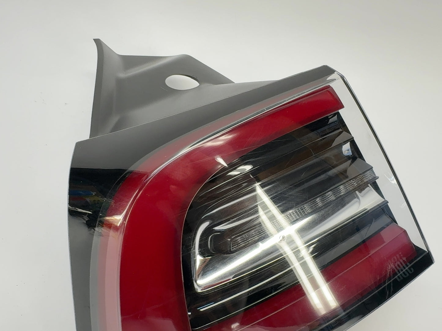 2020-2023 Tesla Model 3 Tail Lamp Rear Bodyside Left 1077397-00-H