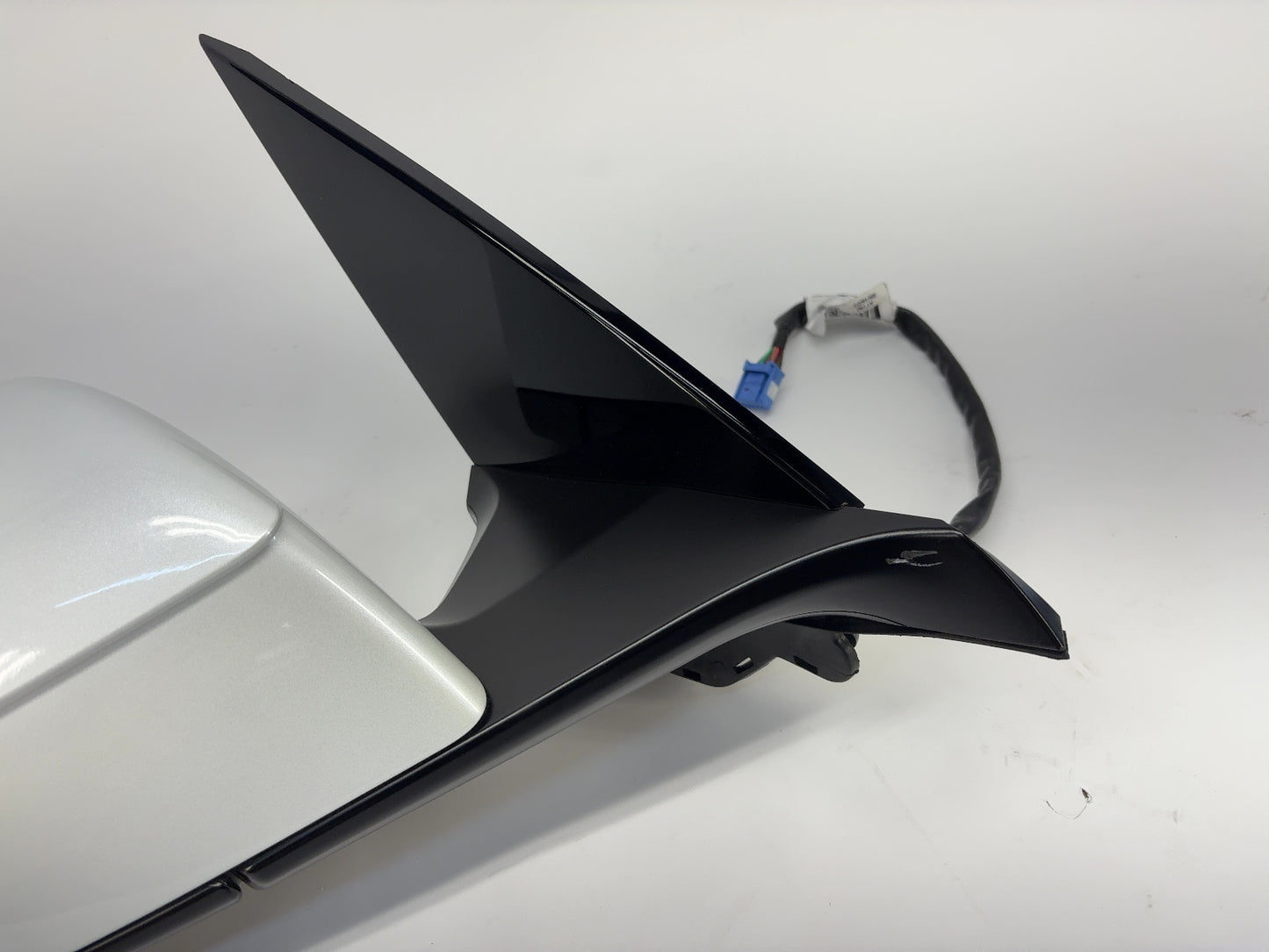 2026 Tesla Model Y Juniper Front Right Door Mirror Assembly 2130970-00-A